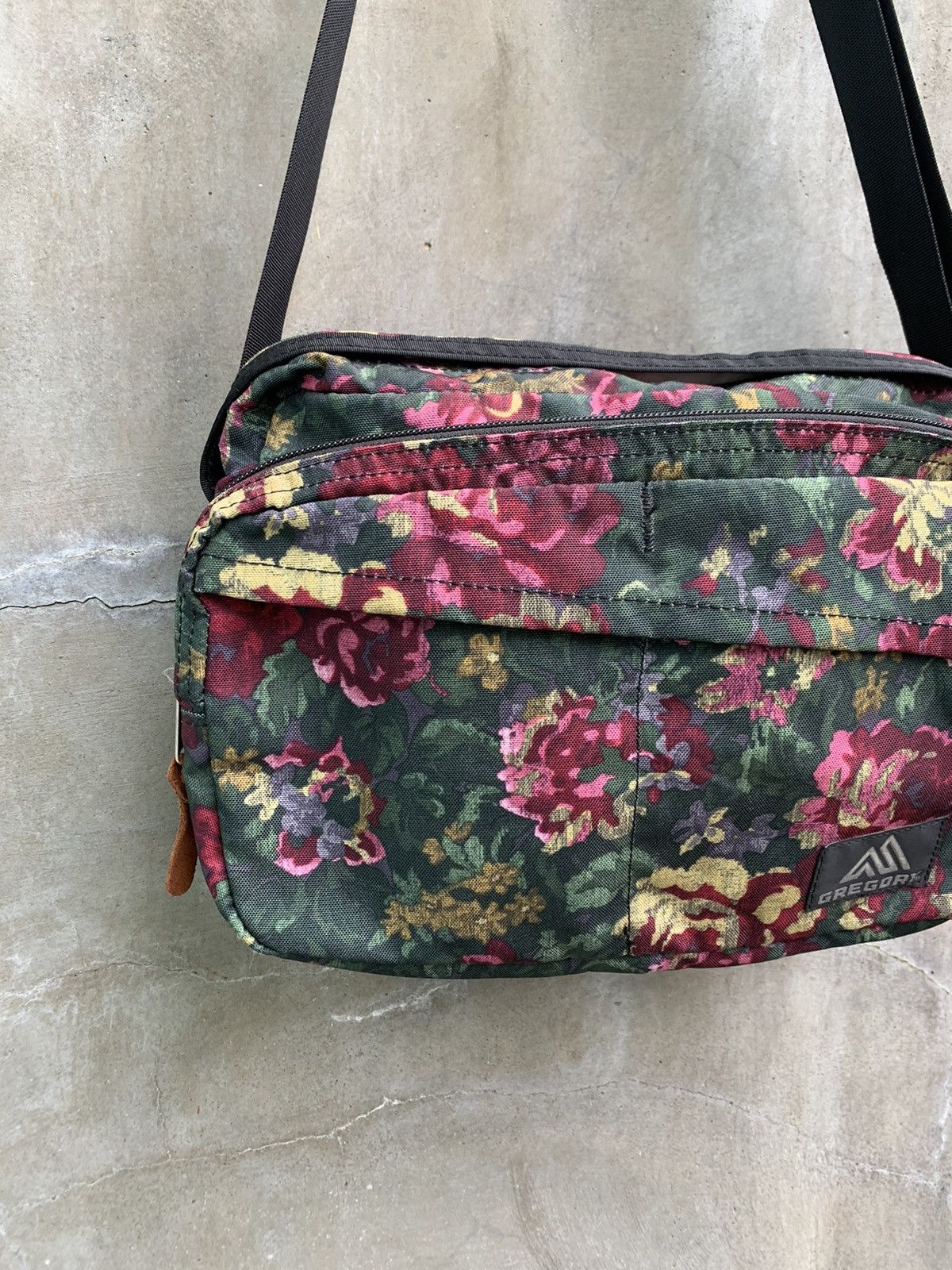 Gregory Floral Tapestry Sling Bag Size ONE SIZE - 2 Thumbnail