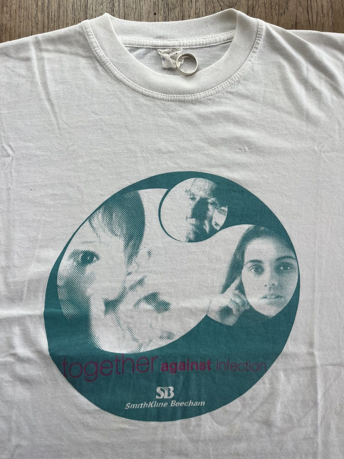 Vintage Vintage Snith Kline Beecham company promo 90’s T-shirt Size US L / EU 52-54 / 3 - 5 Thumbnail