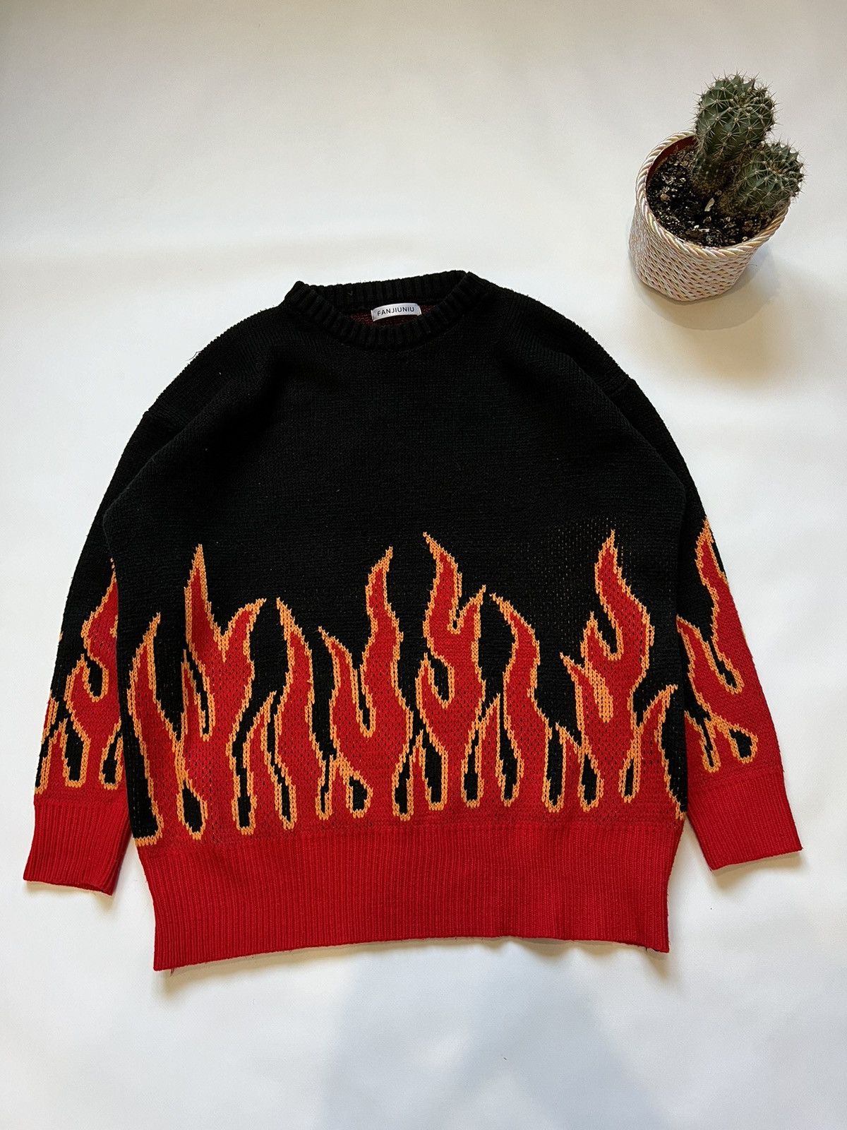 Vintage Vintage Fire Sweater Avant Garde Black Size US S / EU 44-46 / 1 - 1 Thumbnail