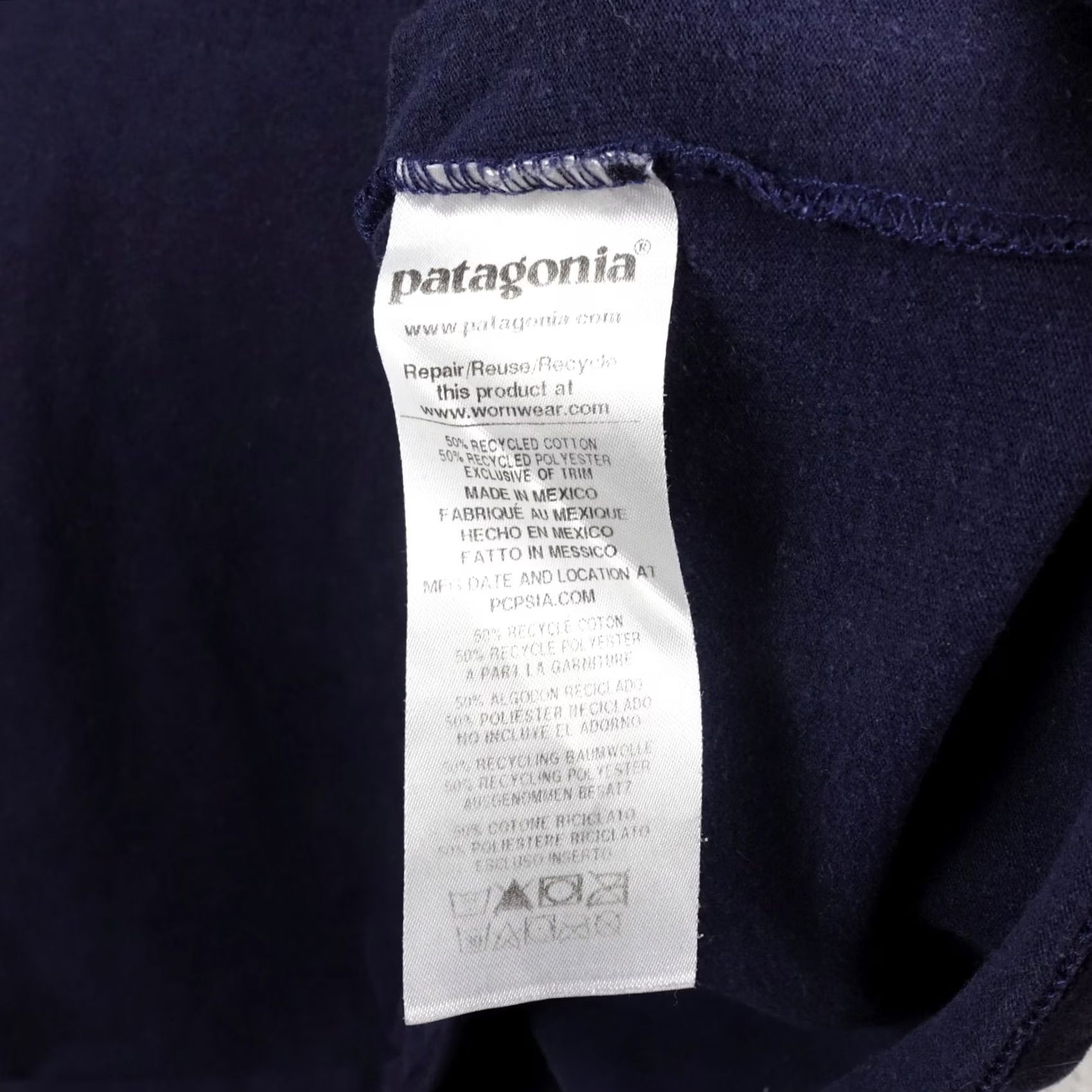 Patagonia Patagonia T-Shirt Mens Responsibili-Tee Size S Navy Logo Short Sleeve Crew Neck Mountain Breathable Size US 29 - 5 Thumbnail