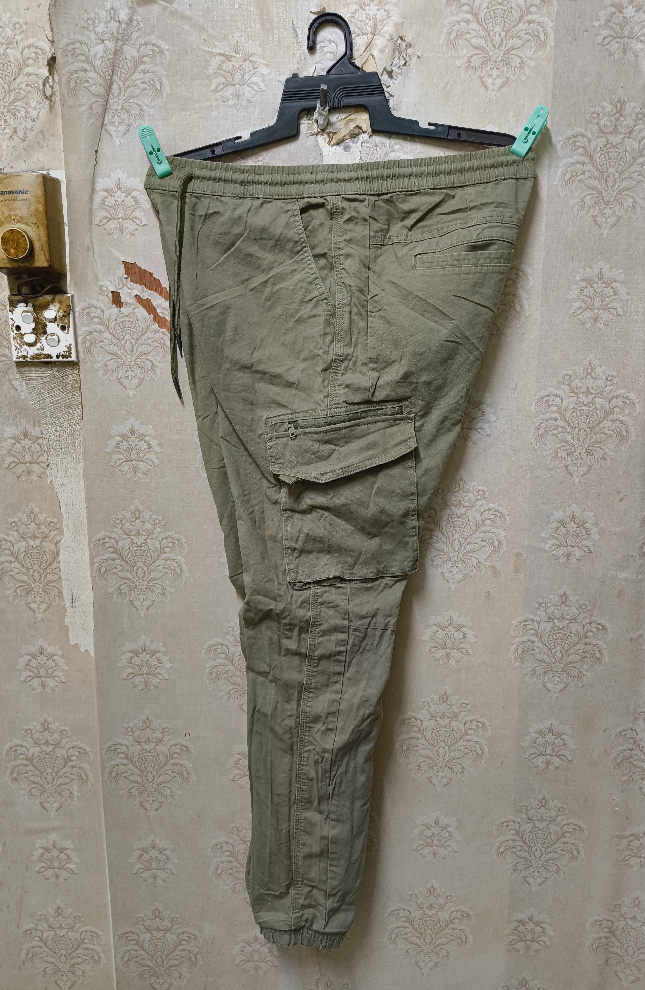 Denim & Co. Denim Co. Cuffed Cargo pants army Size US 37 - 3 Thumbnail