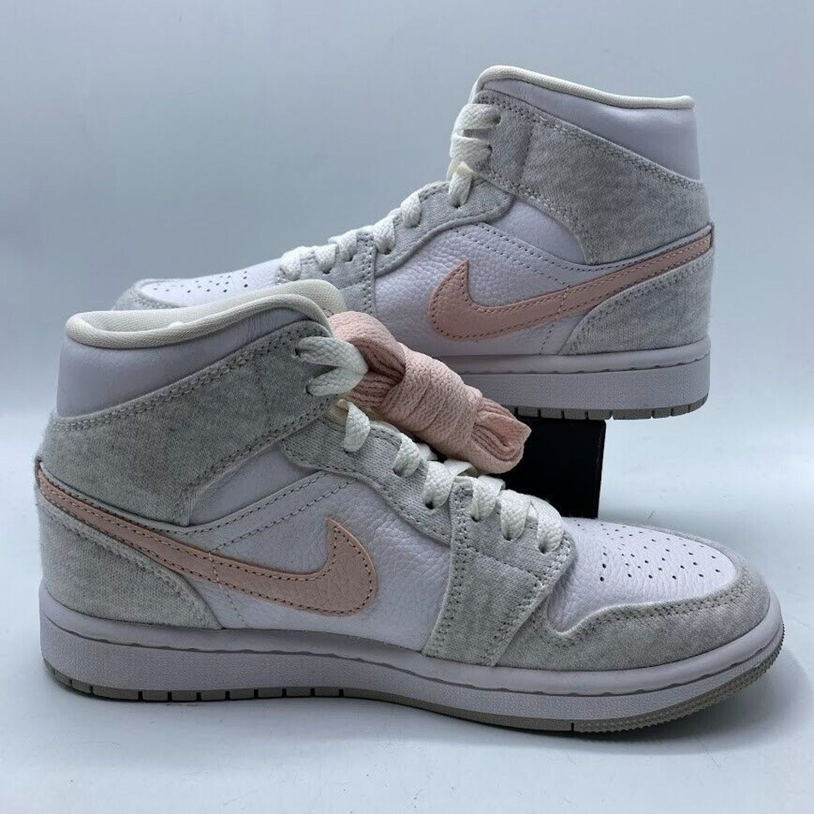 Nike Nike Air Jordan 1 Mid SE Light Iron Ore Women's DN4045-001 Size US 6 / IT 36 - 3 Thumbnail