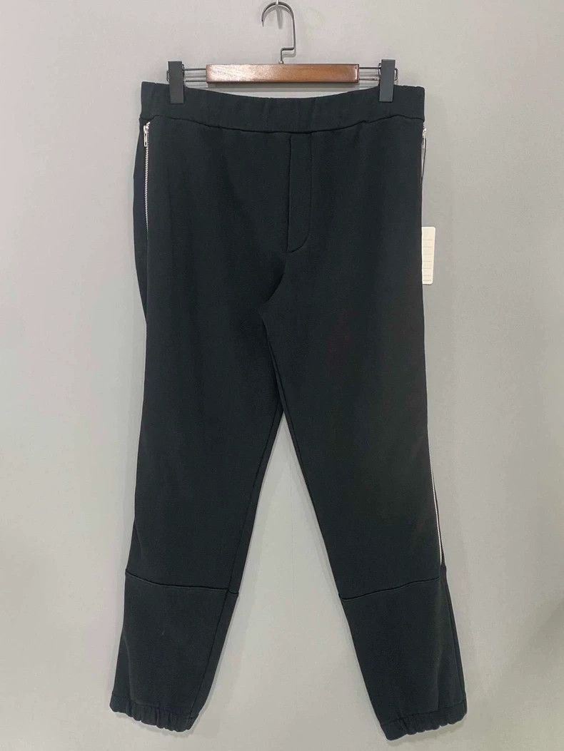 Alexander McQueen Alexander Mcqueen SizeL Black sweatpants Size US 30 / EU 46 - 1 Thumbnail