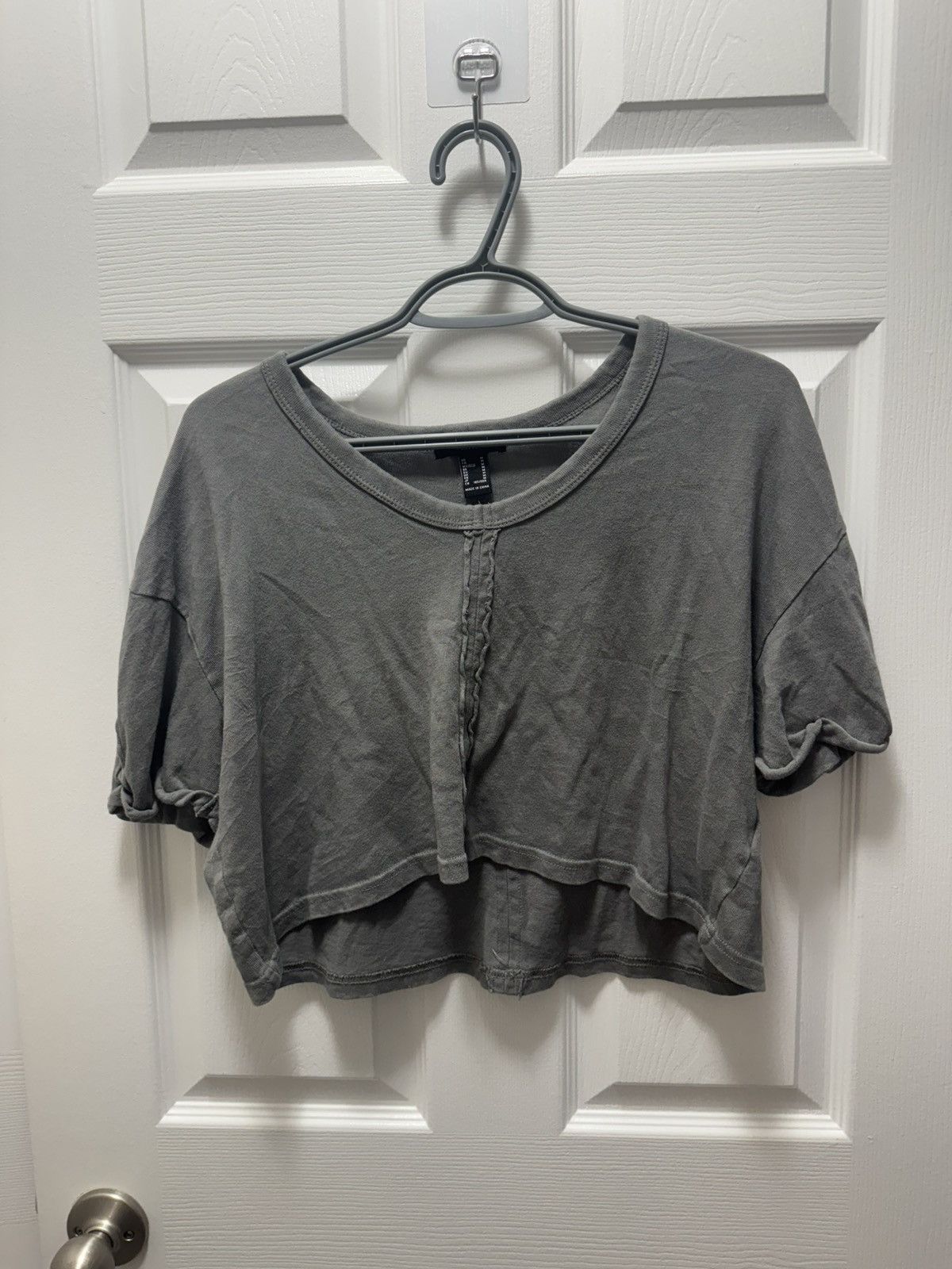 Forever 21 Forever 21 Grey Middle Stitch Cropped Top Rick Owens Style Size US M / EU 48-50 / 2 - 1 Thumbnail