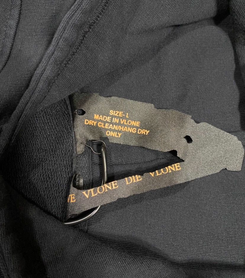 Vlone Vlone Green Friends Hoodie Black (L) Size US L / EU 52-54 / 3 - 3 Thumbnail