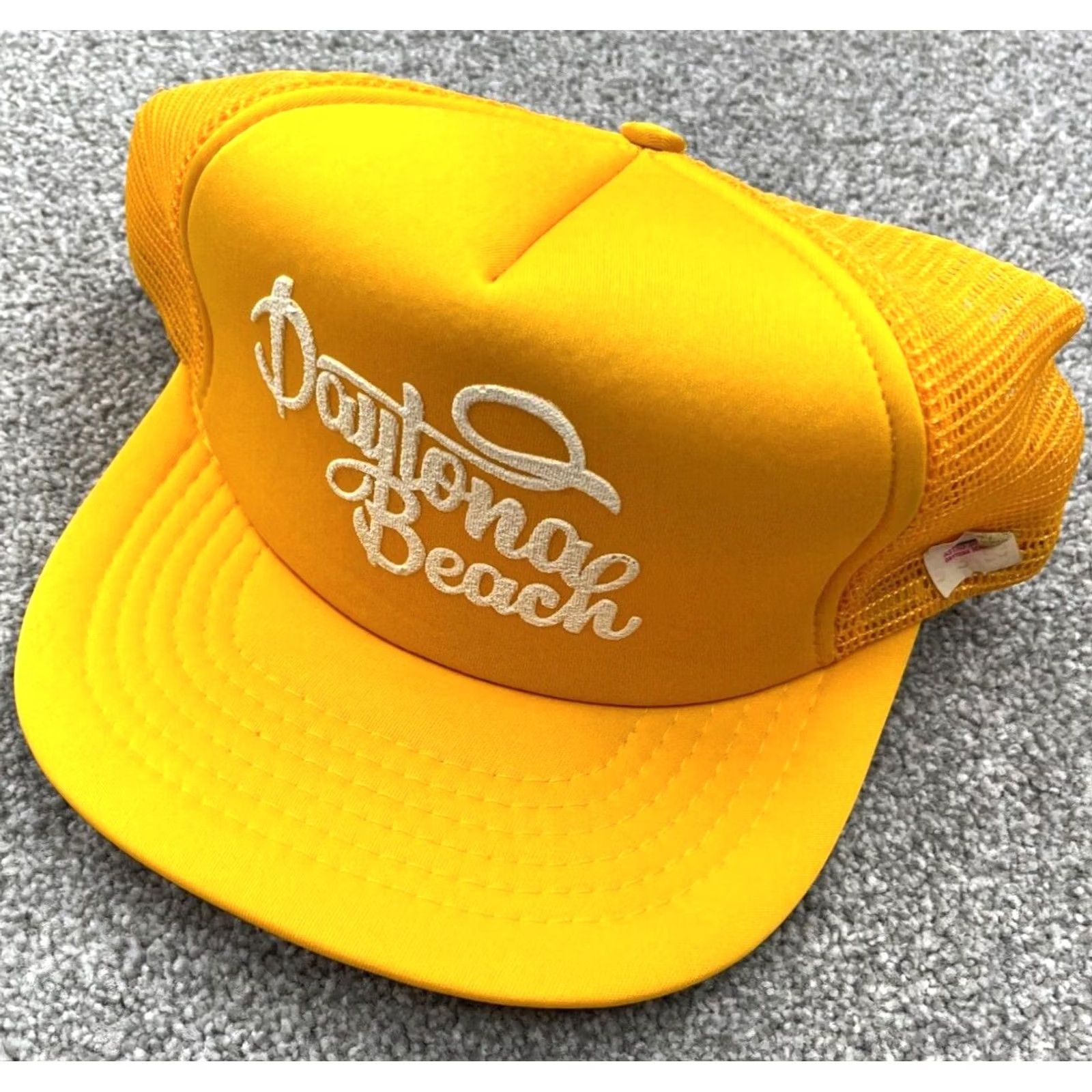 Vintage VINTAGE Daytona Beach Florida Trucker Hat Cap Snapback Yellow Puffy Print 90s Mens Size ONE SIZE - 2 Thumbnail