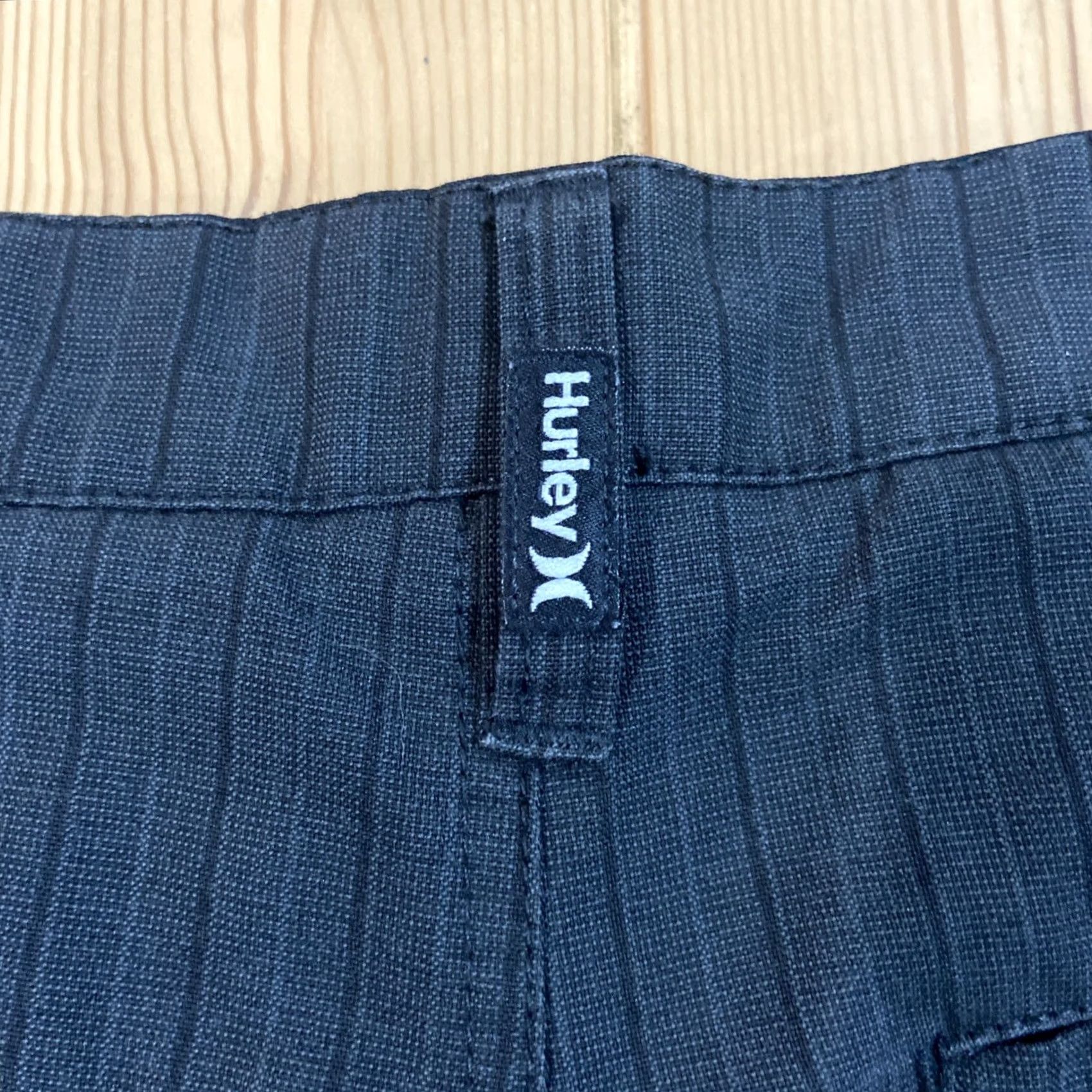Hurley Hurley Men’s Shorts 30 Black Pinstripe Flat Front Casual Skate Surf Shorts Chino Pockets Vintage No Mens Size US 30 / EU 46 - 7 Thumbnail