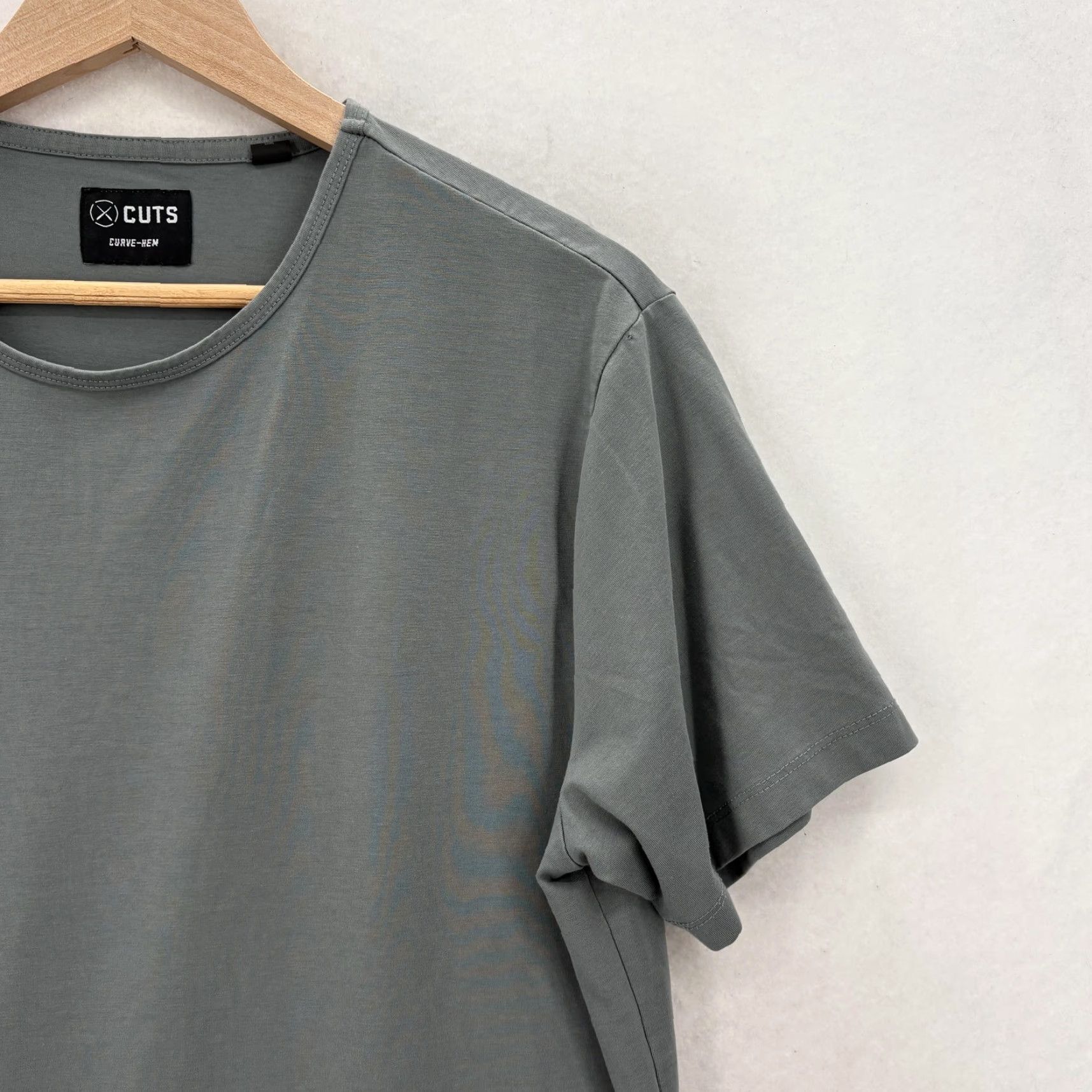 Cuts Cuts Shirt Mens Large Gray Curve Hem Pyca Pro Stretch Crewneck Tee Casual Gym Size US L / EU 52-54 / 3 - 2 Thumbnail