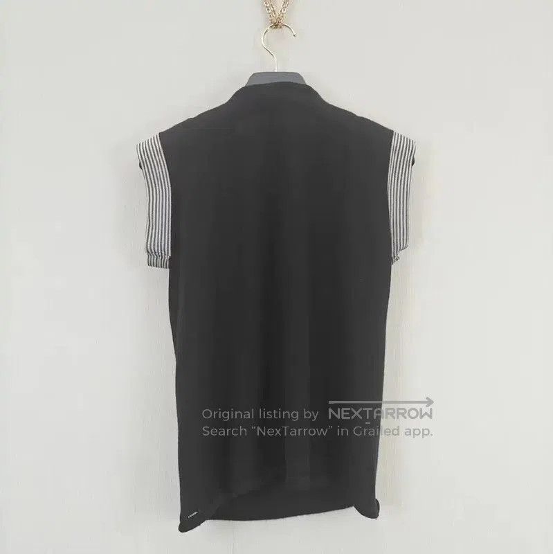 Chanel Chanel Black Wool Blend Sleeveless Cardigan . Size M / US 6-8 / IT 42-44 - 2 Thumbnail