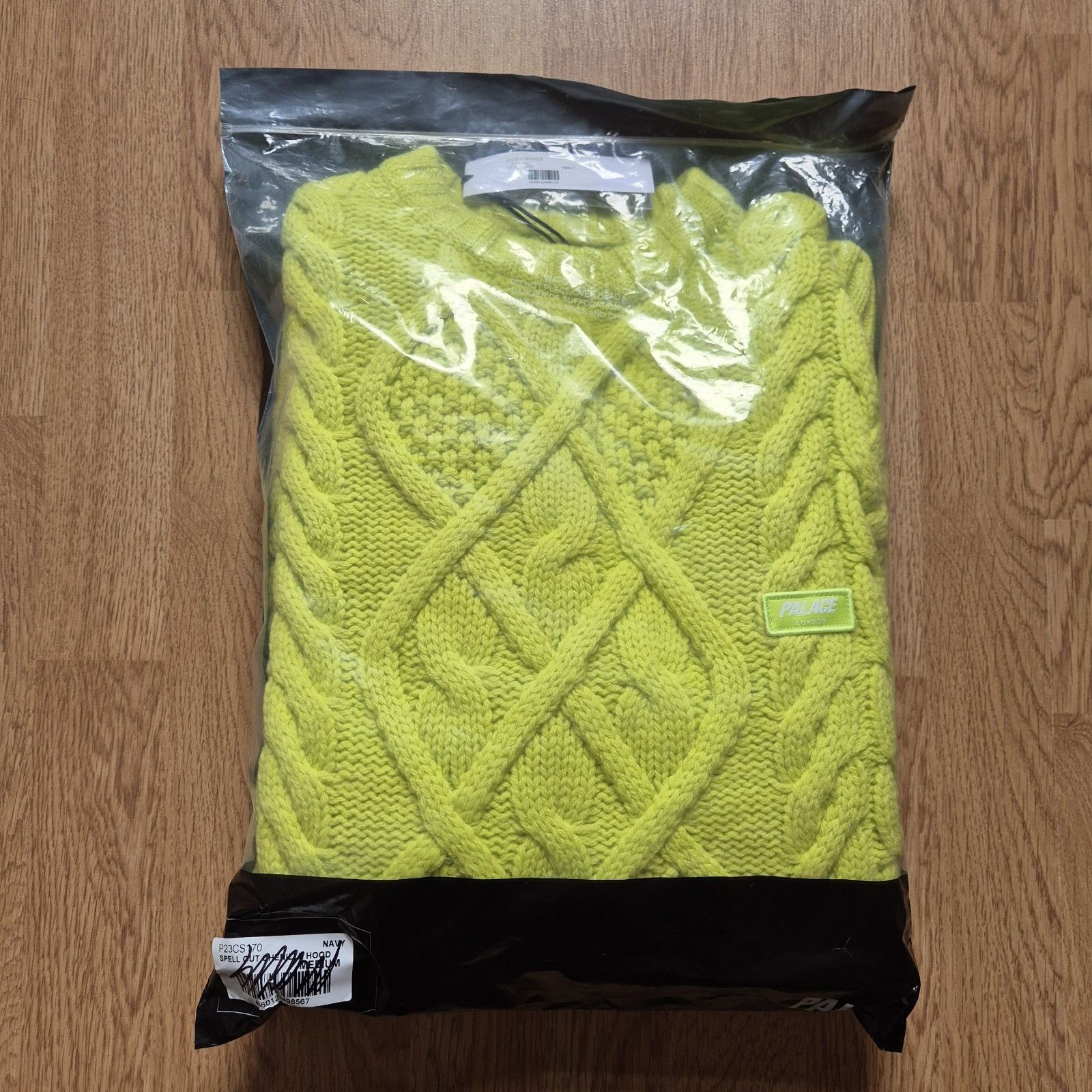 Palace Palace Cable Knit Sweater Neon Green Small FW22 Size US S / EU 44-46 / 1 - 7 Thumbnail