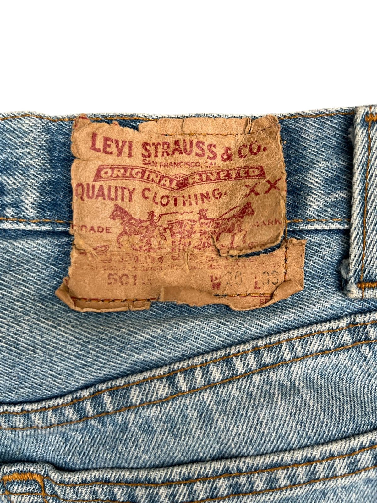 Levi's Vintage Clothing Vintage 90s Levis 501 USA Perfect Sun Faded Jeans Size US 30 / EU 46 - 12 Thumbnail