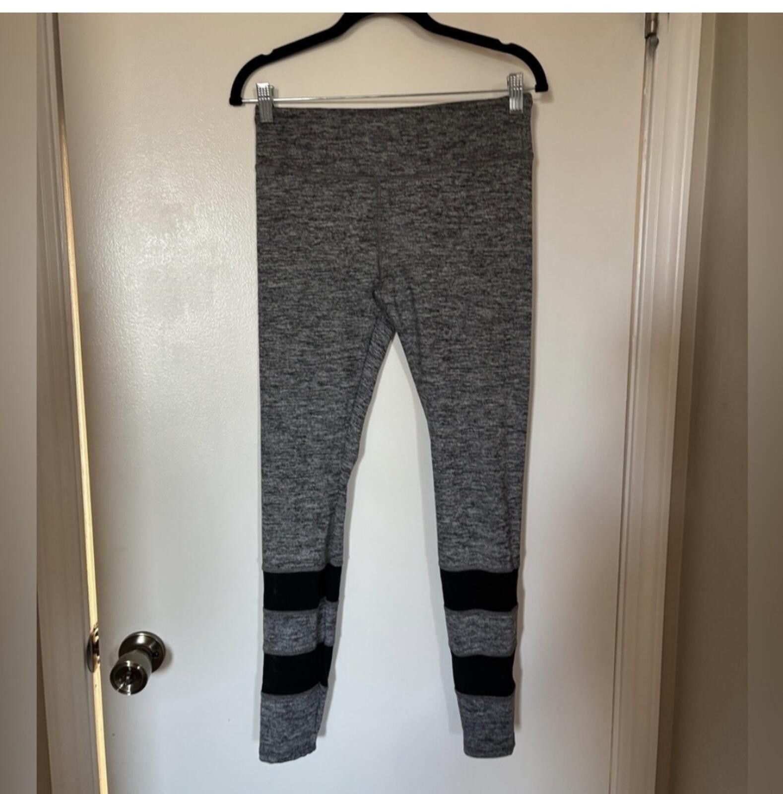 Forever 21 Forever 21 active leggings Size 32" / US 10 / IT 46 - 1 Thumbnail