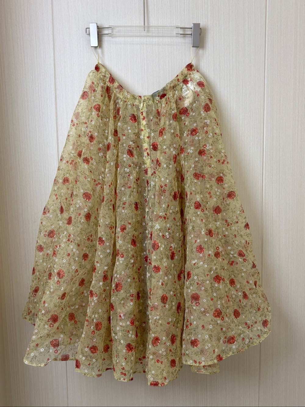 Prada Prada Floral Midi Skirt Size 38S Size 26" / US 2 / IT 38 - 1 Thumbnail