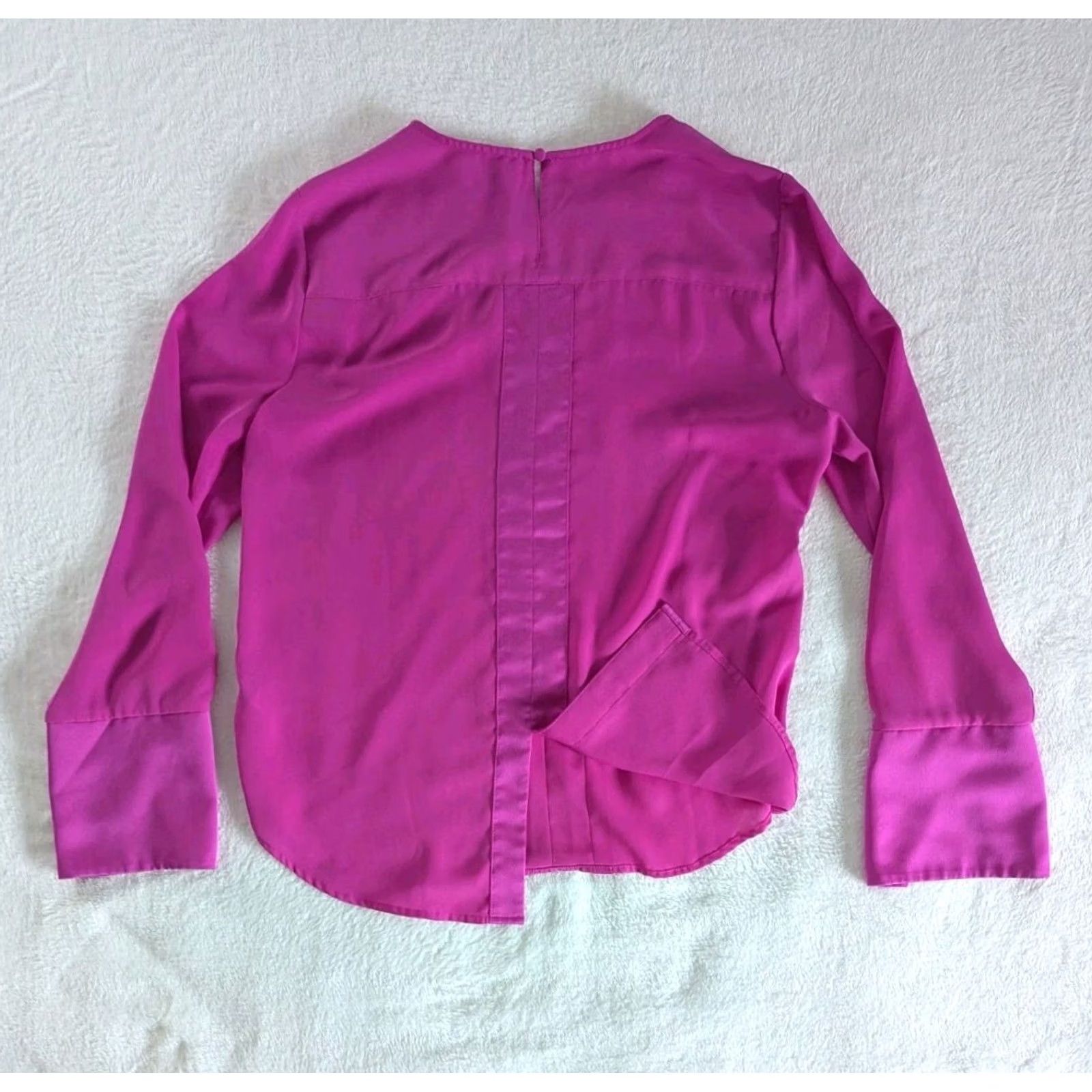 J.Crew J.CREW 365 Fuchsia Long Sleeve Blouse Women's Sz M Office Women's Blouse Pink Knit? Size M / US 6-8 / IT 42-44 - 5 Thumbnail