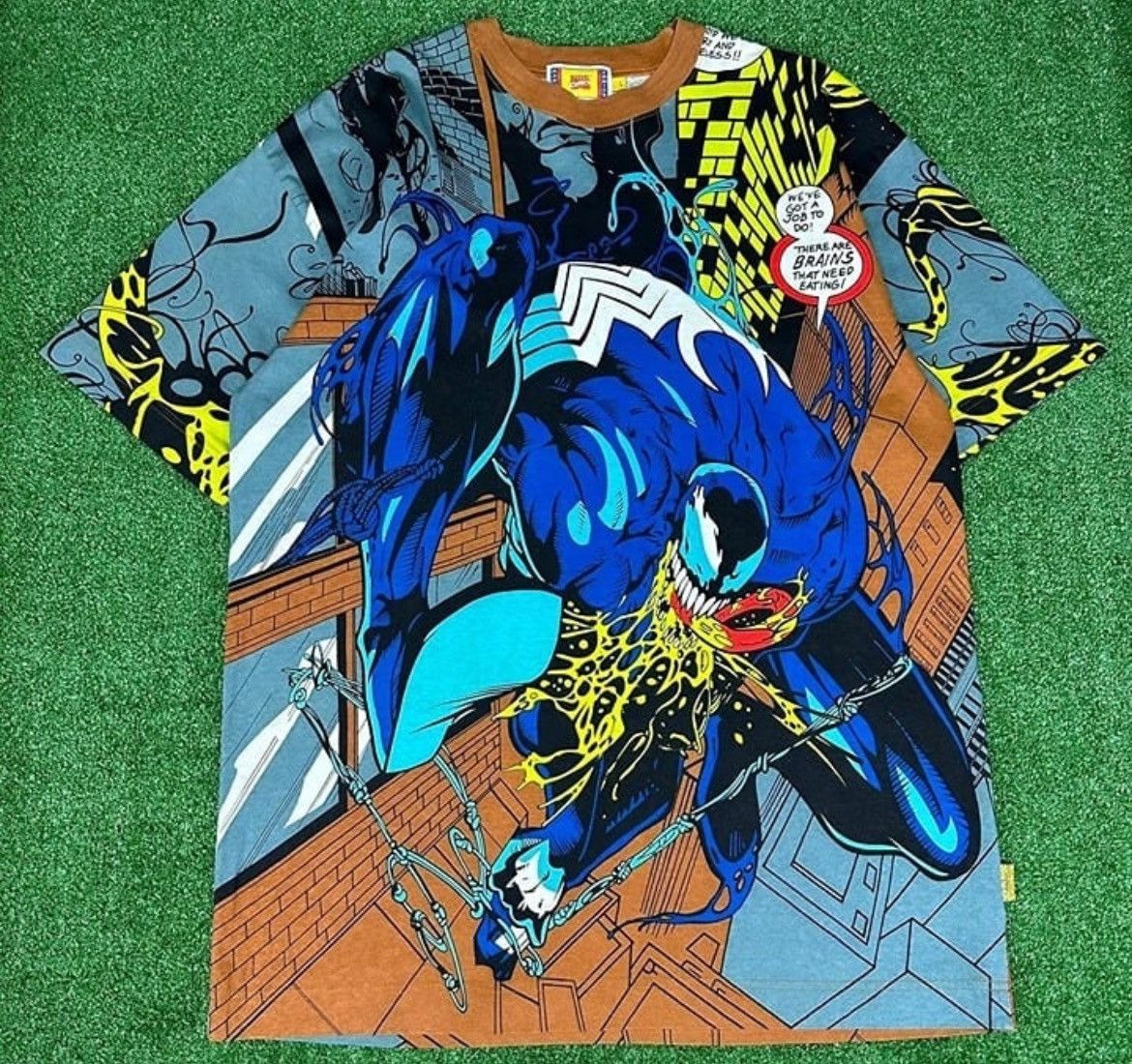 Vintage scarlet spider-man vs Venom buy marvel mega print All over $185