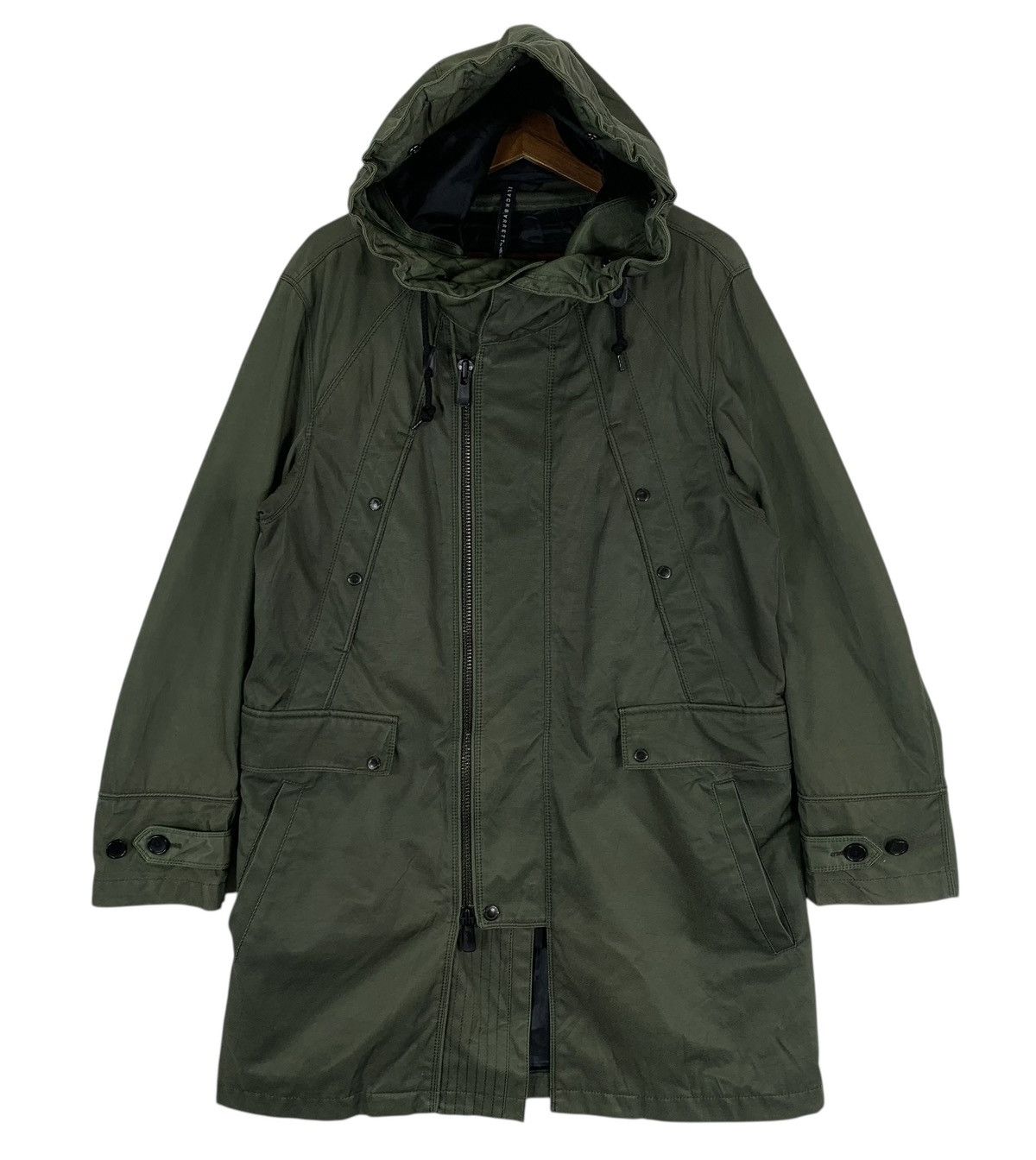 Vintage Blackbarrett by Neil Barrett dual zip nylon fishtail