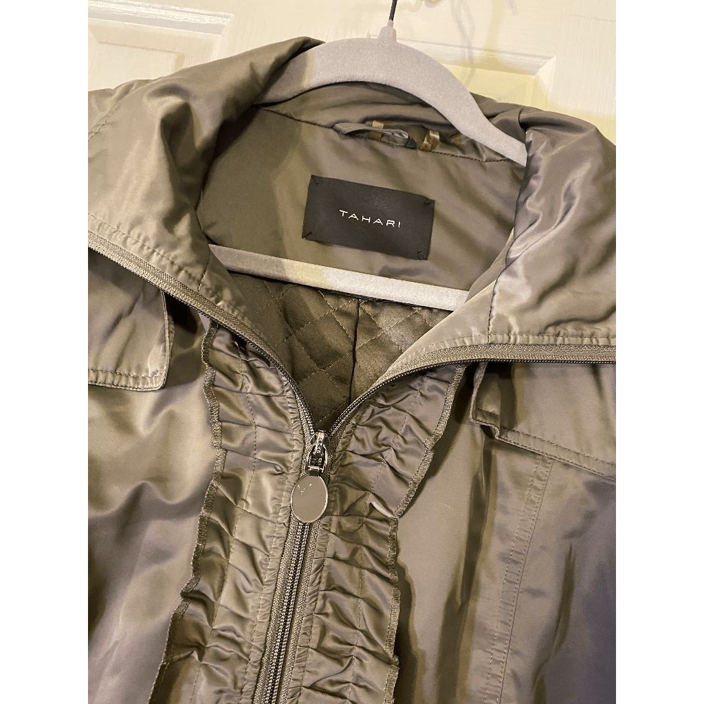 Canari Tahari Quilted Ruffle Zip Coat, Hooded Jacket, Sz Medium Size M / US 6-8 / IT 42-44 - 5 Thumbnail