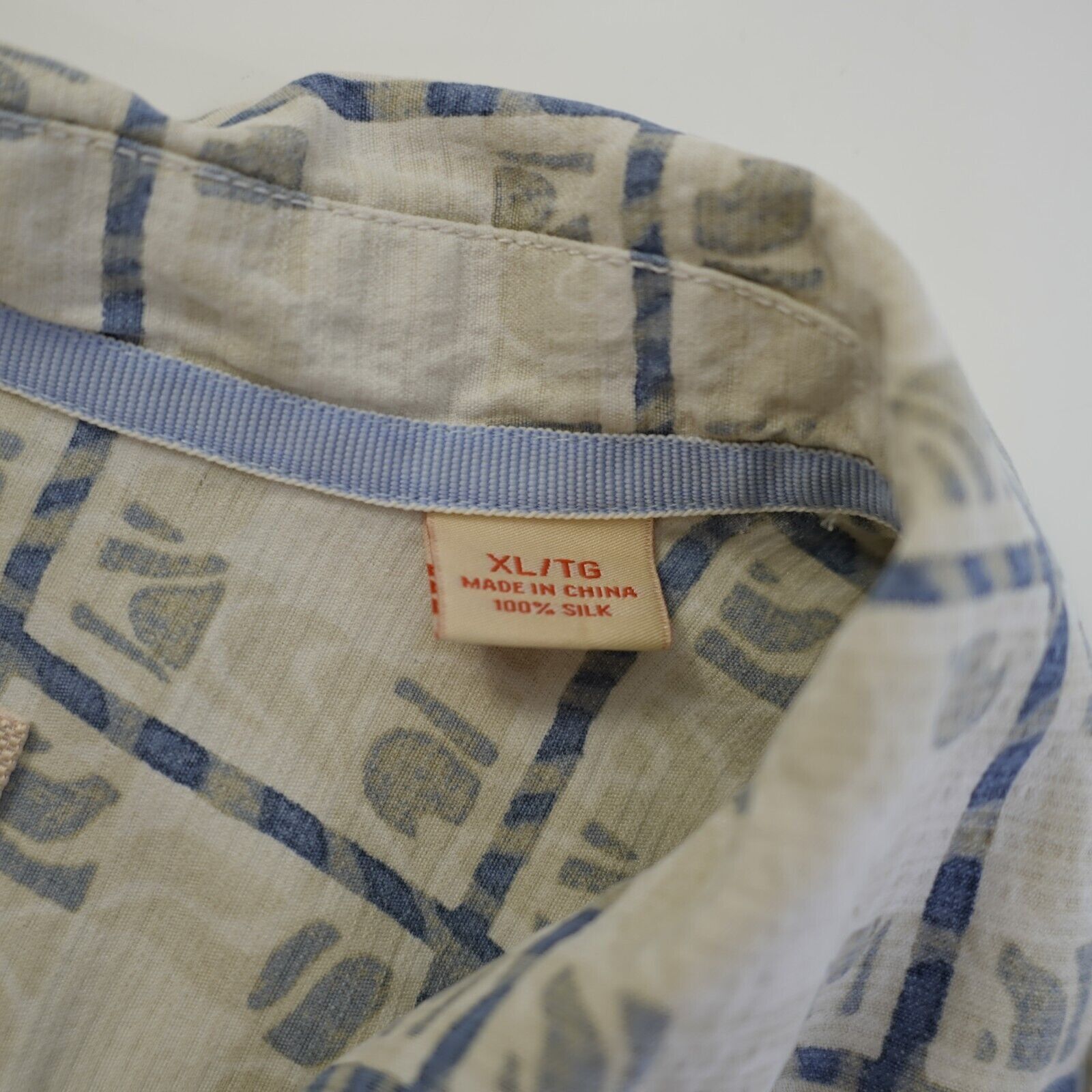 Tommy Bahama Tommy Bahama XL Cream Blue 100% Silk Short Sleeve Hawaiian D Size US XL / EU 56 / 4 - 9 Thumbnail