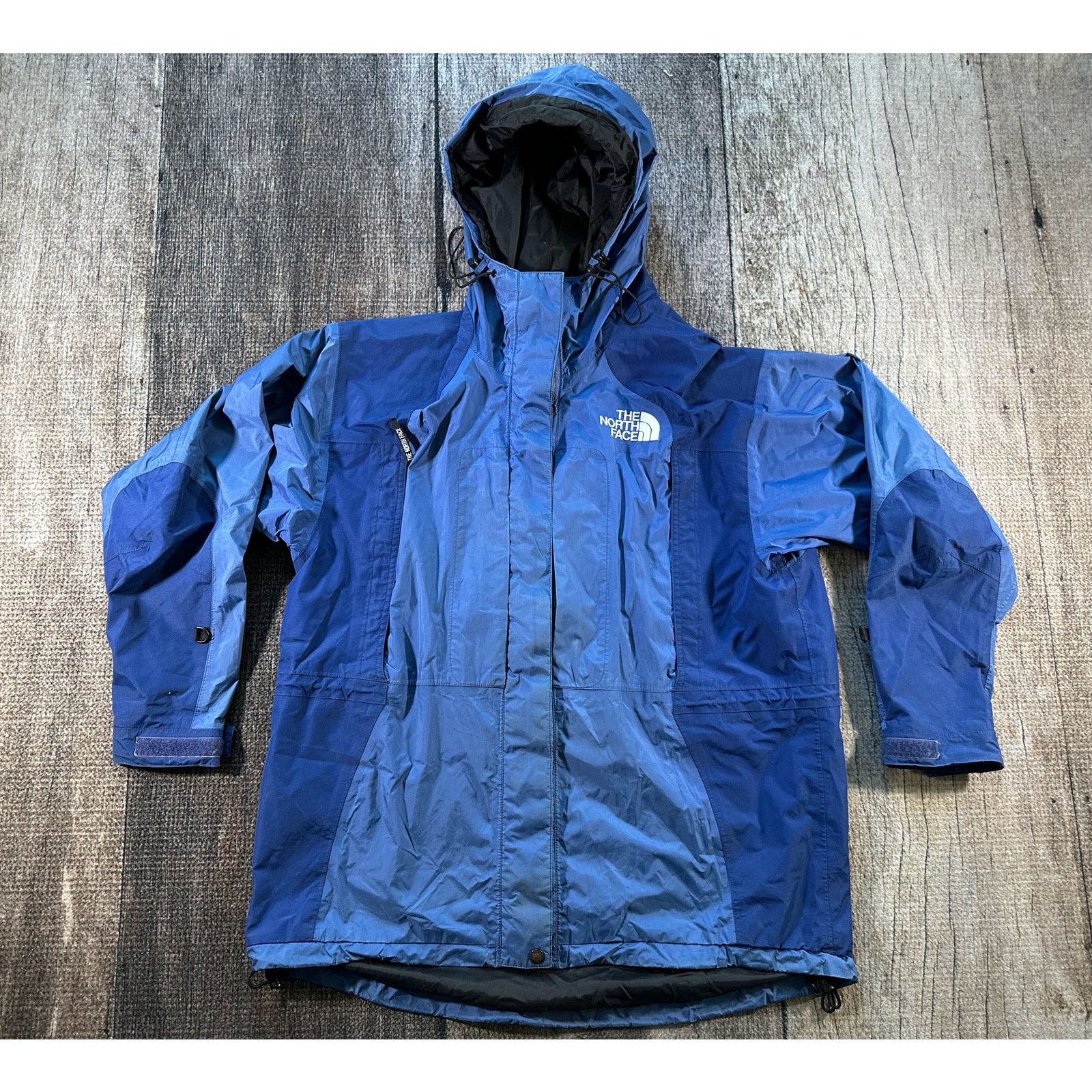 The North Face The North Face Mountain Light GORE-TEX Jacket Women's L Blue Size L / US 10 / IT 46 - 1 Thumbnail