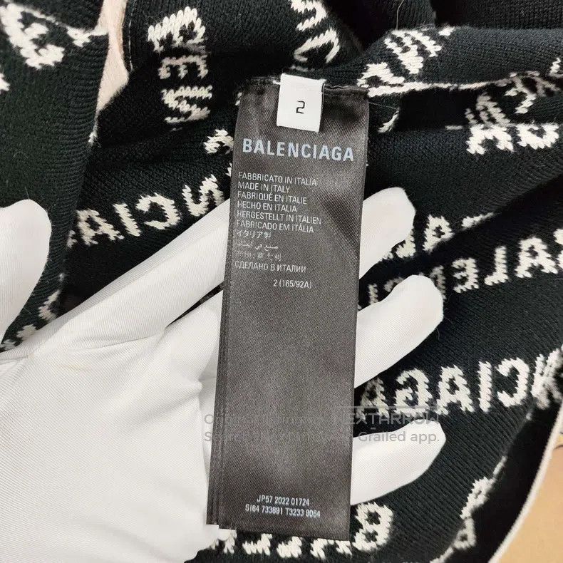 Balenciaga Balenciaga Wool Logo Cardigan White Size US M / EU 48-50 / 2 - 5 Thumbnail