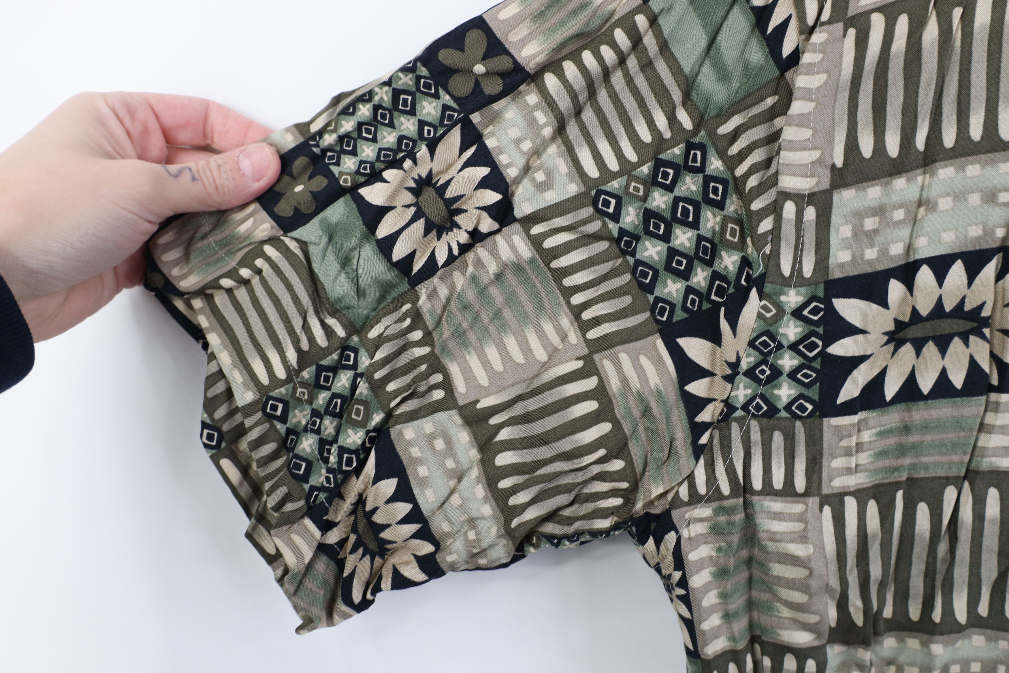 Vintage Vintage 90s Streetwear Gabardine Hawaiian Button Shirt Size US M / EU 48-50 / 2 - 6 Thumbnail
