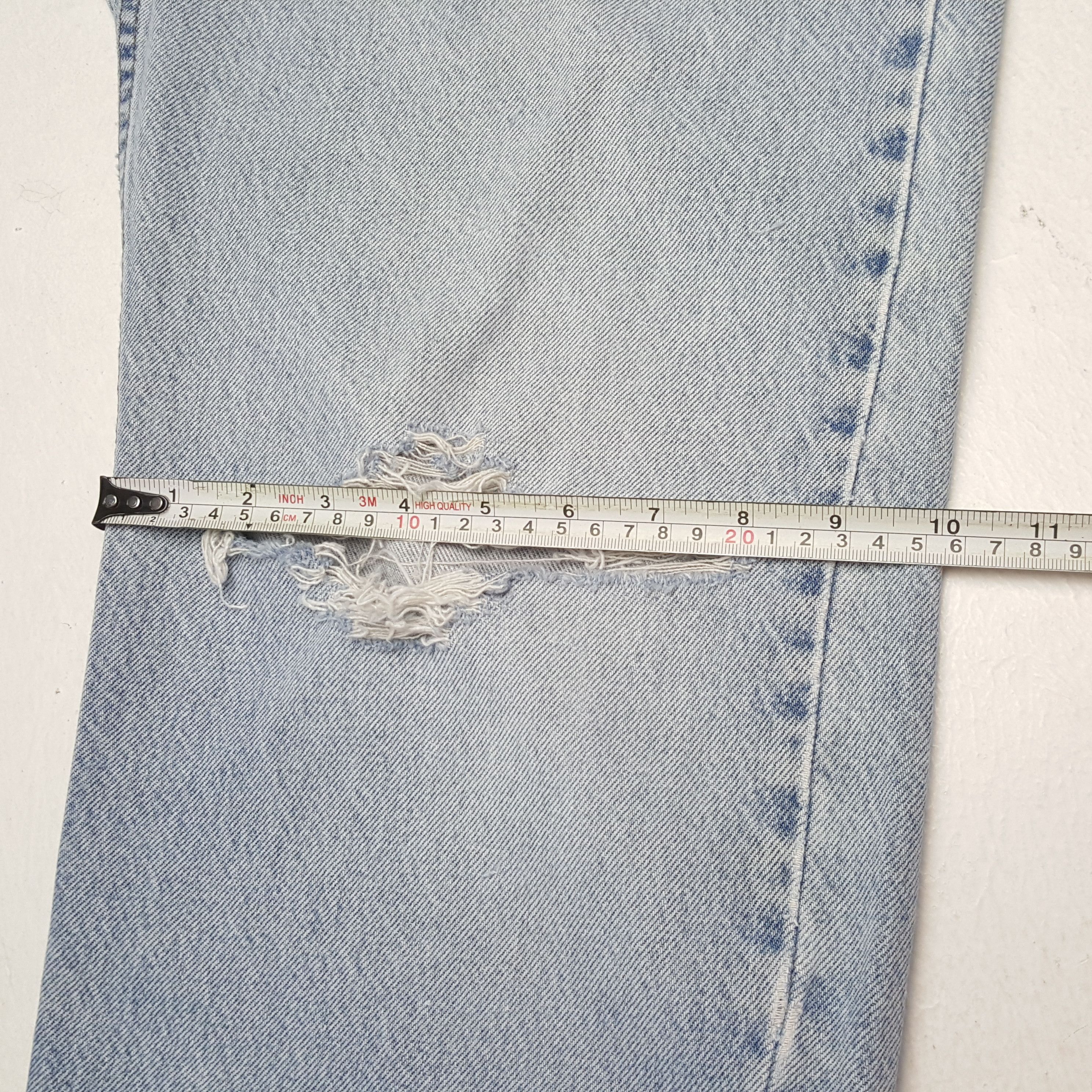 Levi's × Vintage LEVI'S Straight Relaxed Streetwear Style Distressed Jeans Size US 33 - 12 Thumbnail
