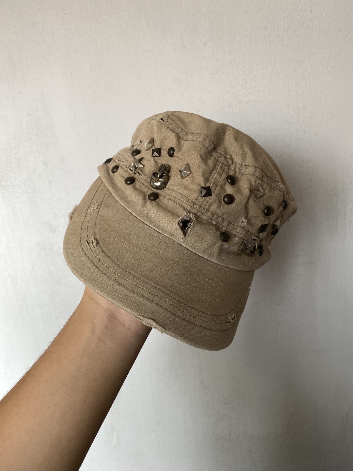 If Six Was Nine × Japanese Brand × Le Grande Bleu (L.G.B.) Cadet Distressed Studded Skull Punk Hat Size ONE SIZE - 2 Thumbnail