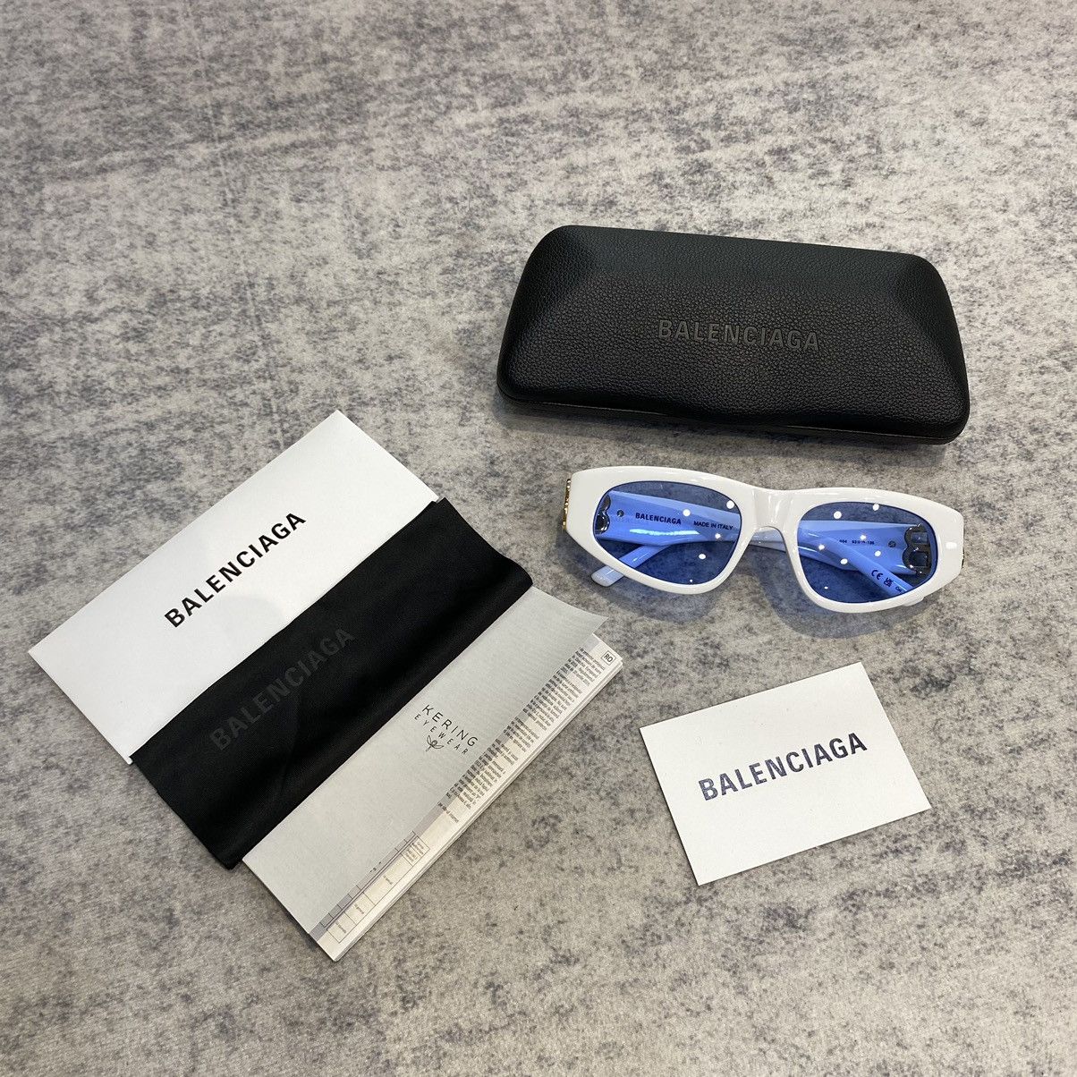 Balenciaga BALENCIAGA Dynasty D-Frame Sunglasses WHITE/BLUE Size ONE SIZE - 9 Thumbnail