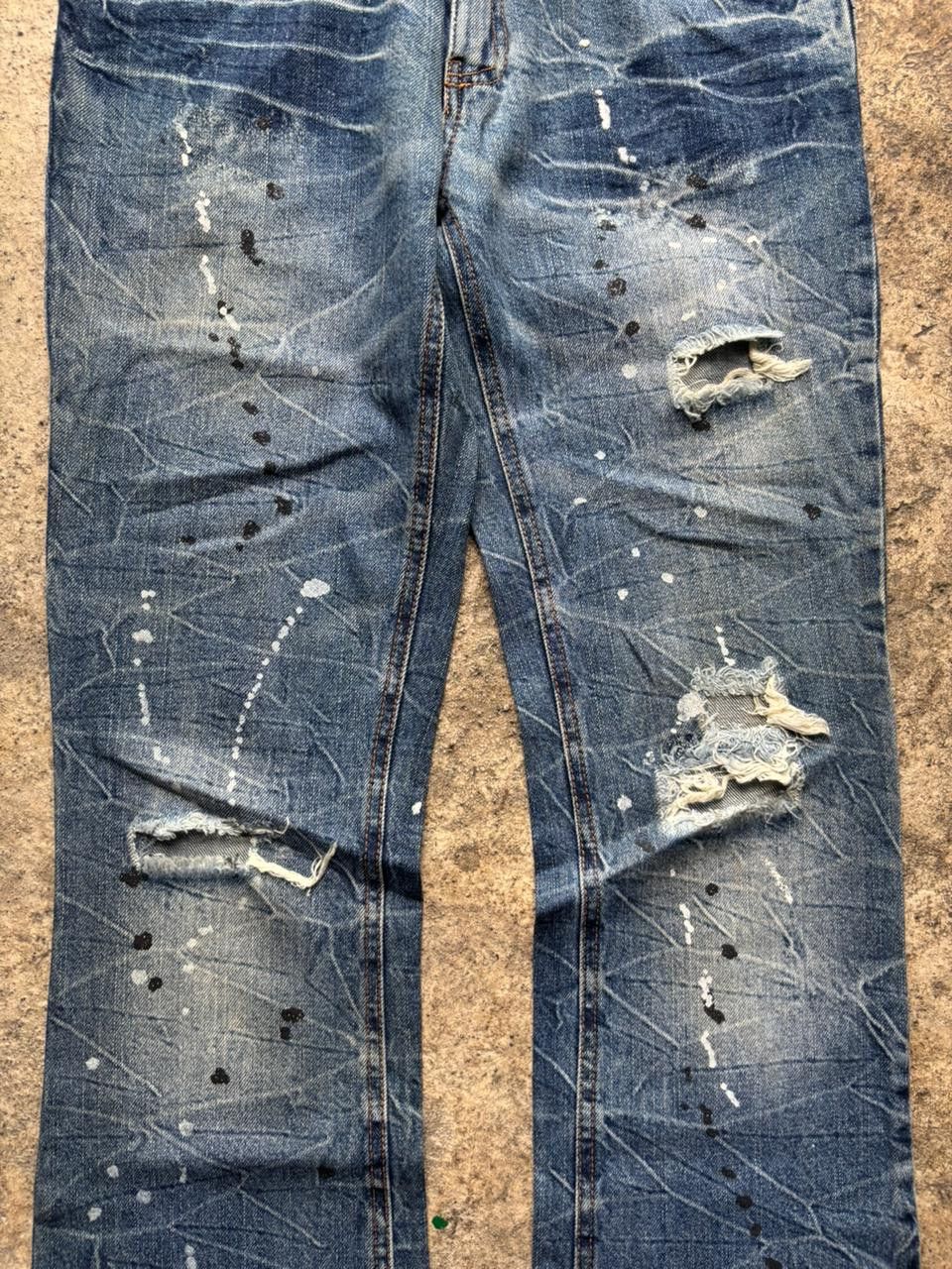 Japanese Brand 2000s Lowbox Paint Splatter Distressed Bootcut Jeans Size US 30 / EU 46 - 3 Thumbnail