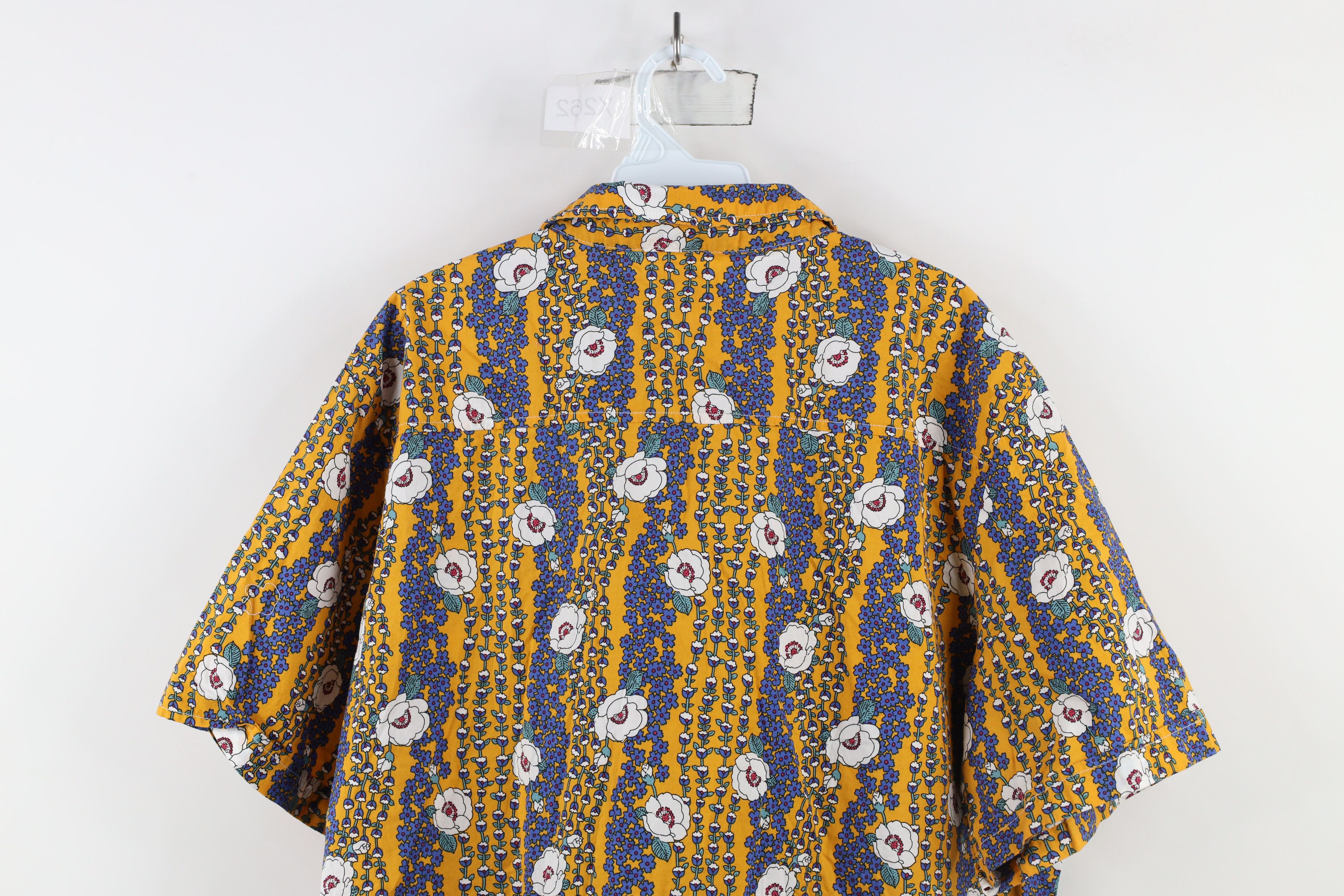 Vintage Vintage Y2K Streetwear Print Short Sleeve Button Shirt Size US XL / EU 56 / 4 - 9 Thumbnail