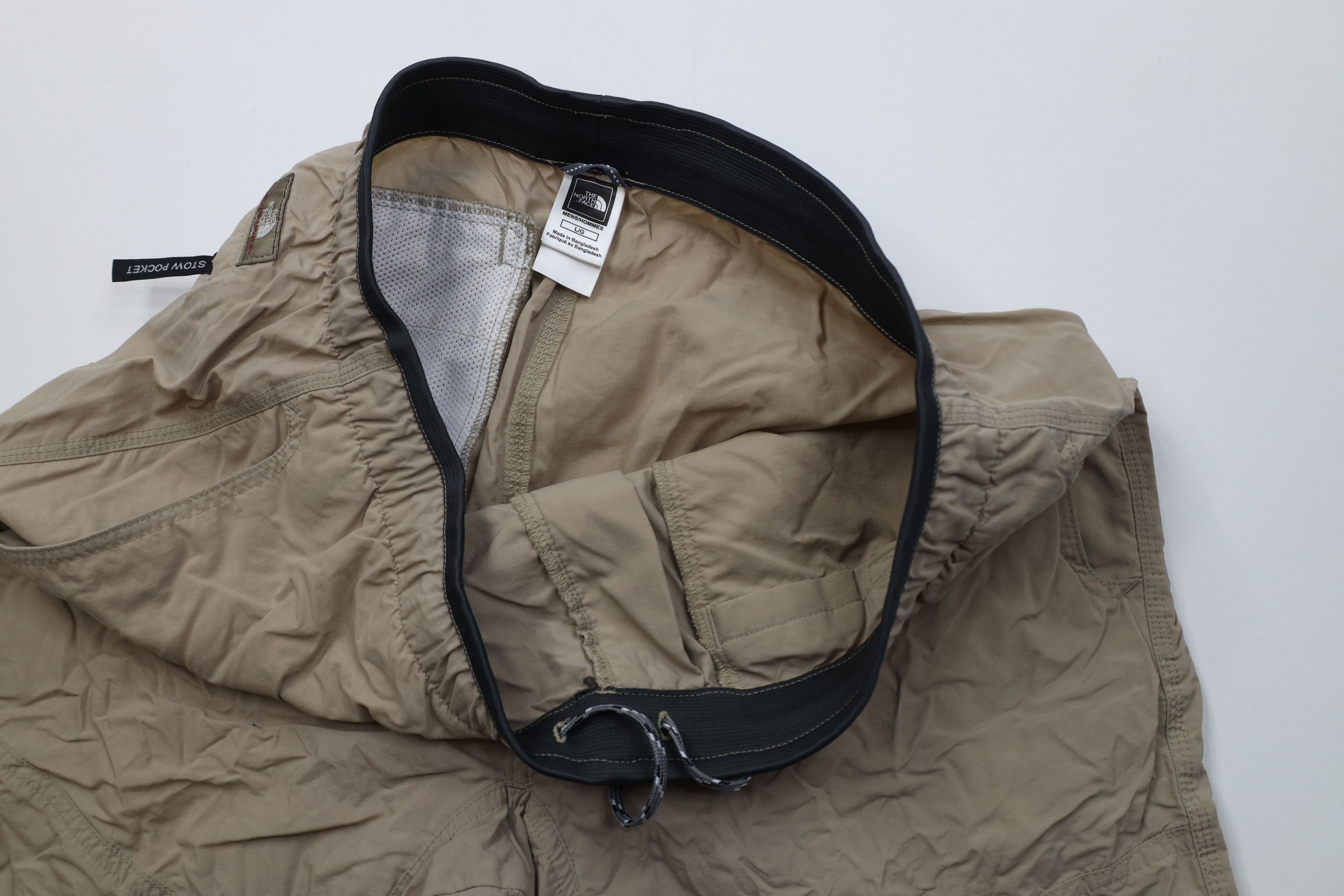 The North Face Vintage The North Face Baggy Fit Baggies Shorts Nylon Beige Size US 34 / EU 50 - 8 Thumbnail