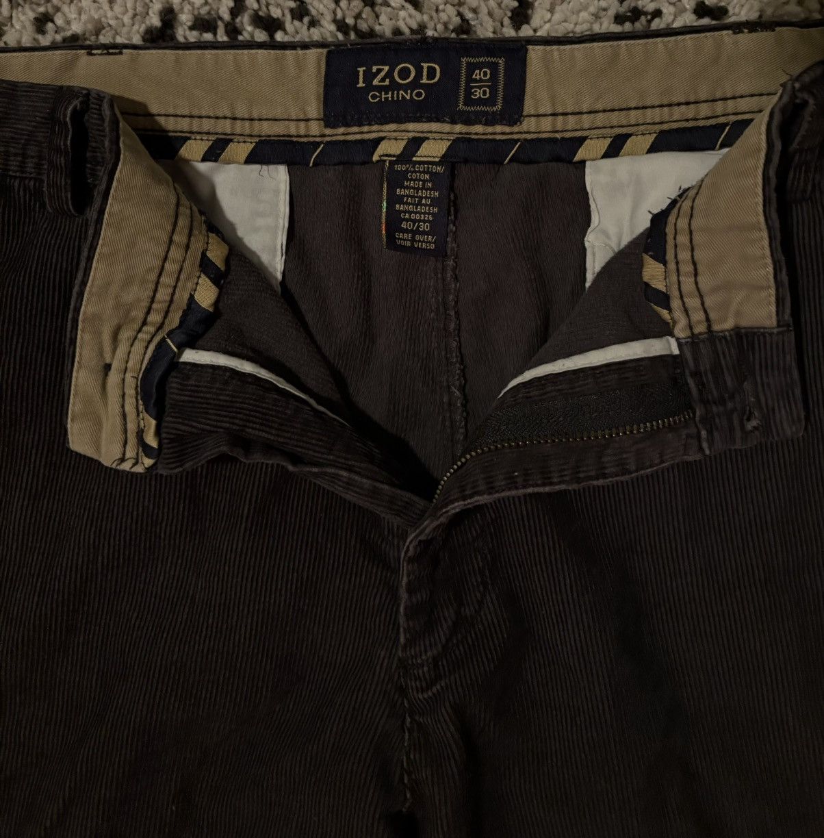 Empyre × Izod × Vintage Vintage IZOD Black Corduroy Pants - 40W x 30L Size US 40 / EU 56 - 4 Thumbnail