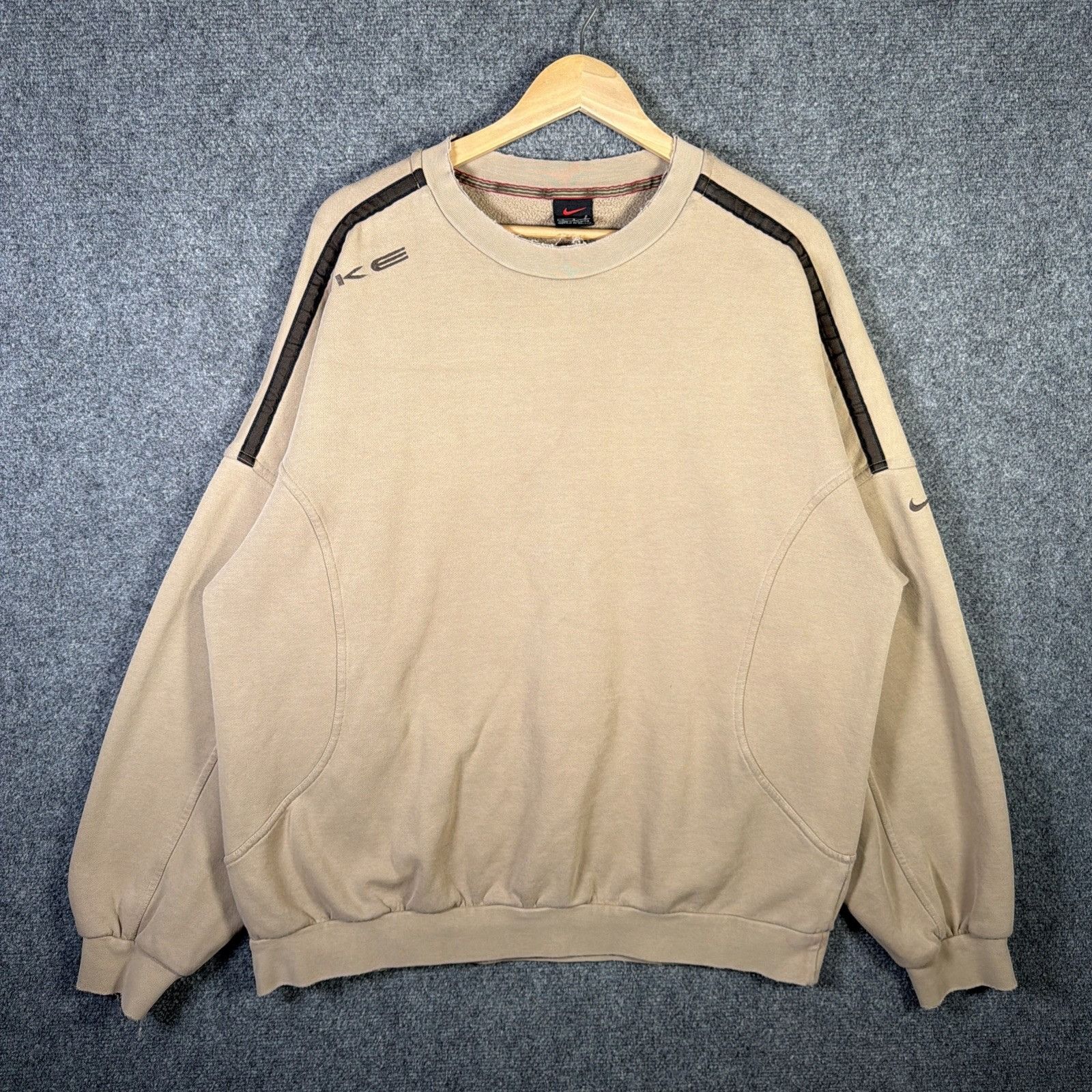 Nike Vintage Nike Sweatshirt Mens Large Brown Y2K 90s Skate Surf Size US L / EU 52-54 / 3 - 1 Thumbnail
