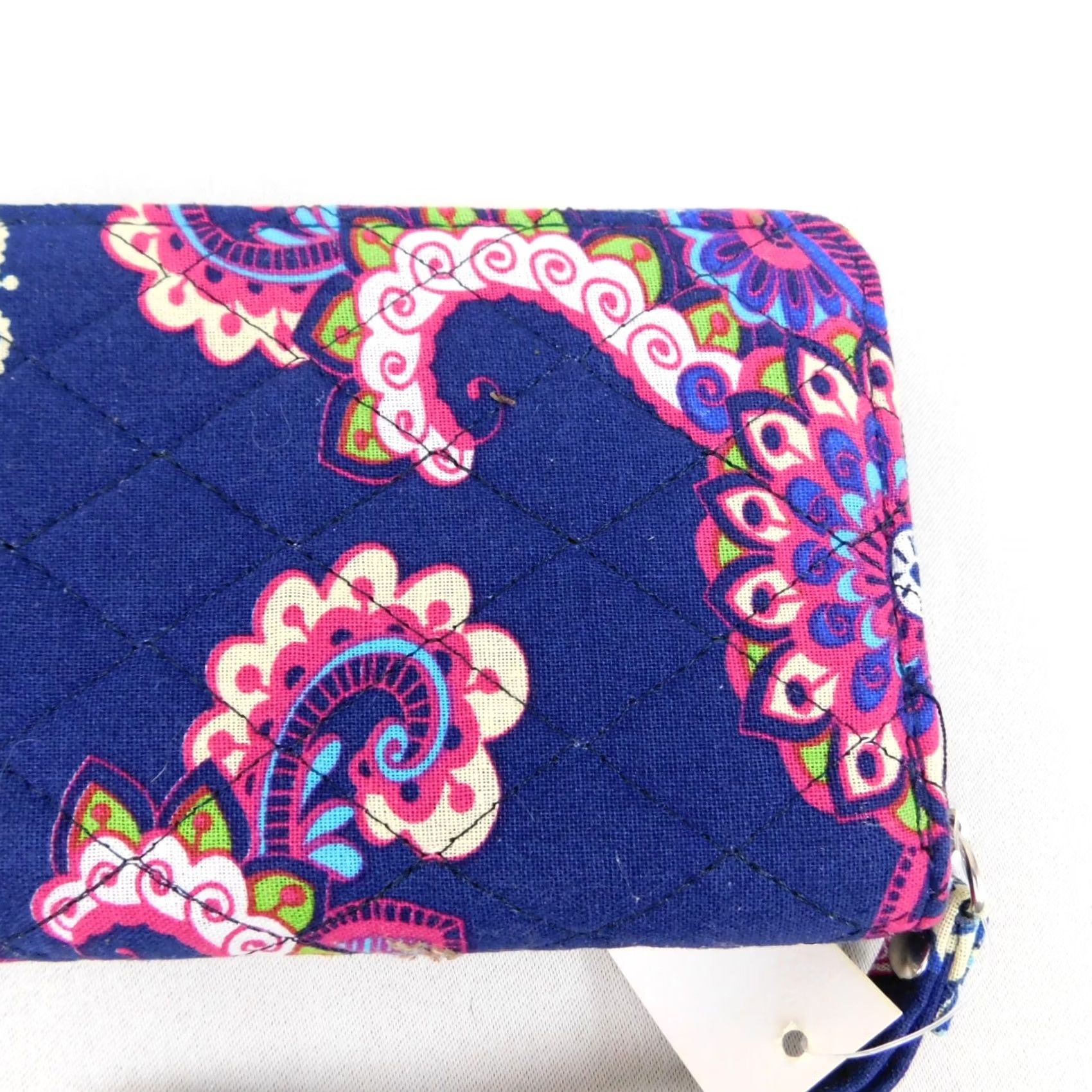Vintage VINTAGE Quilted Mandala Print Zip-Around Wristlet Clutch Wallet Navy 7.5" x 4" Women Wallet Zip-Around Size ONE SIZE - 3 Thumbnail