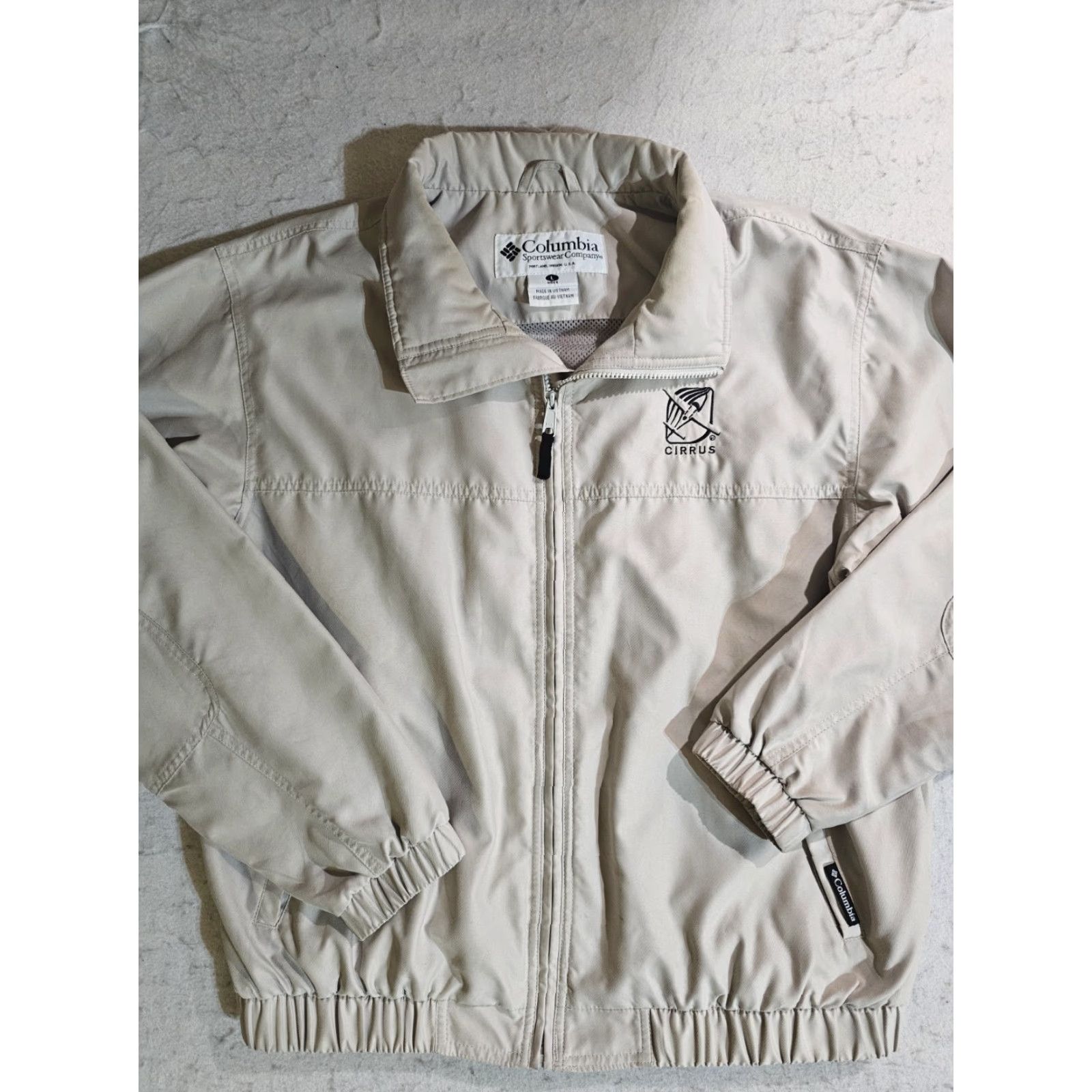 Vintage Columbia Sportswear x Cirrus Airplanes Windbreaker Jacket Full Zip Mens Size XL Beige Size L / US 10 / IT 46 - 2 Thumbnail
