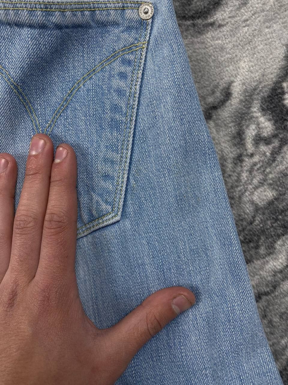 Levi's Vintage Levi’s Engineered Twisted Seams Cinch Denim Jeans Size US 31 - 6 Thumbnail