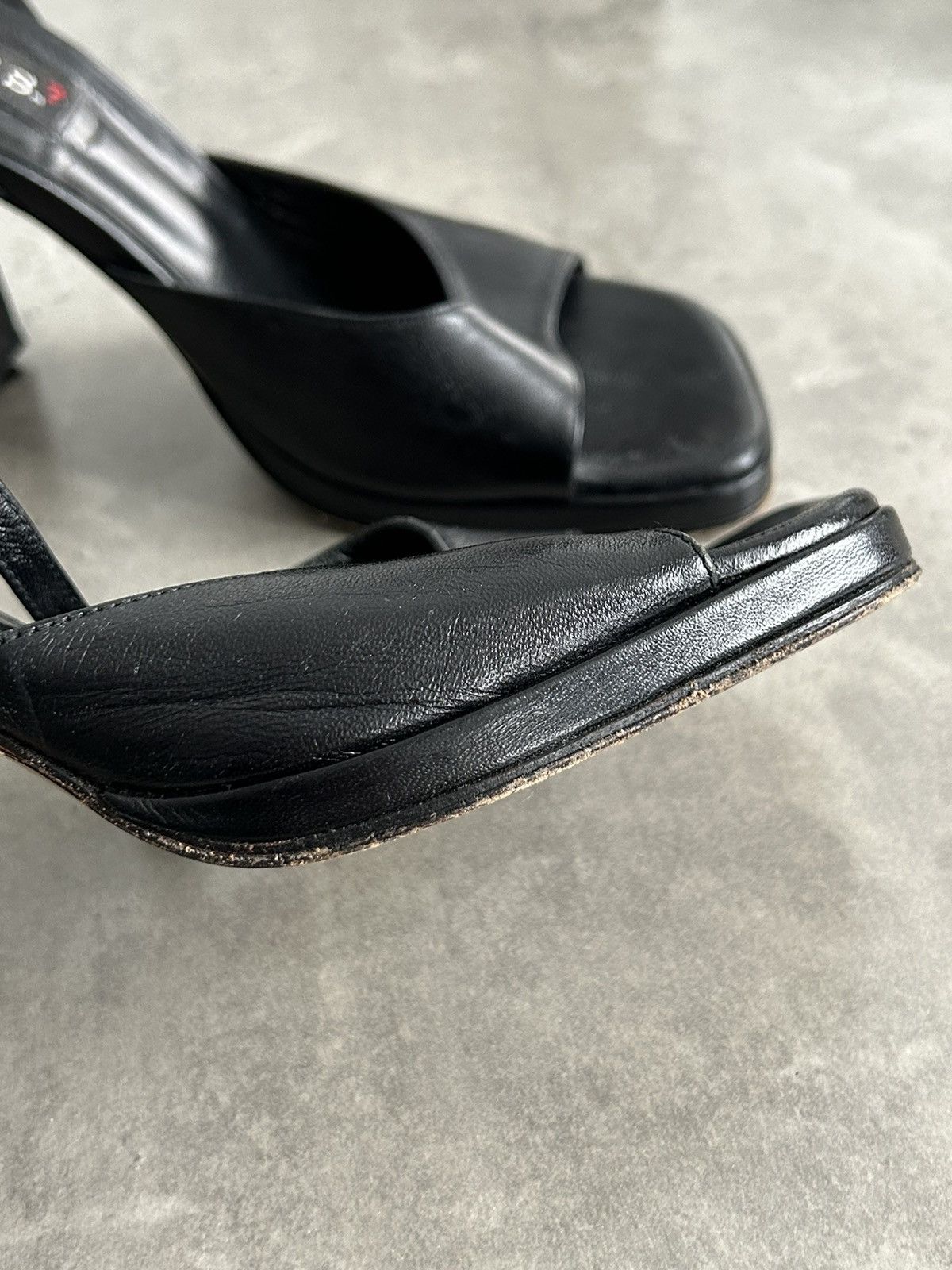 Guess × Vintage Guess Cute Vintage Leather Heels Y2K 00s 90s office siren Size US 6.5 / IT 36.5 - 8 Thumbnail