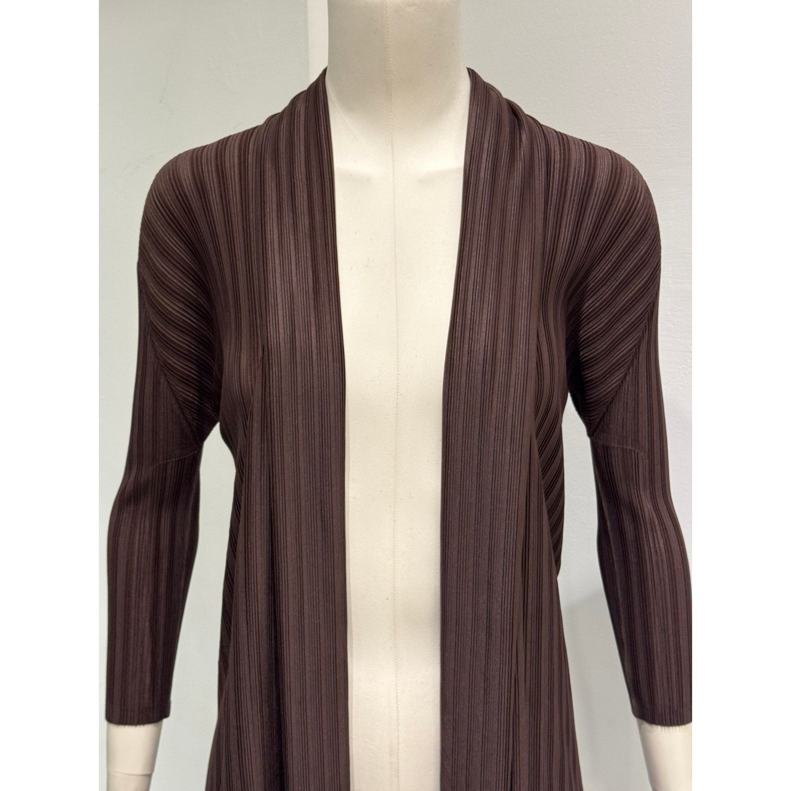 Issey Miyake 2000s Issey Miyake “Pleats Please” cardigan Size XS / US 0-2 / IT 36-38 - 2 Thumbnail
