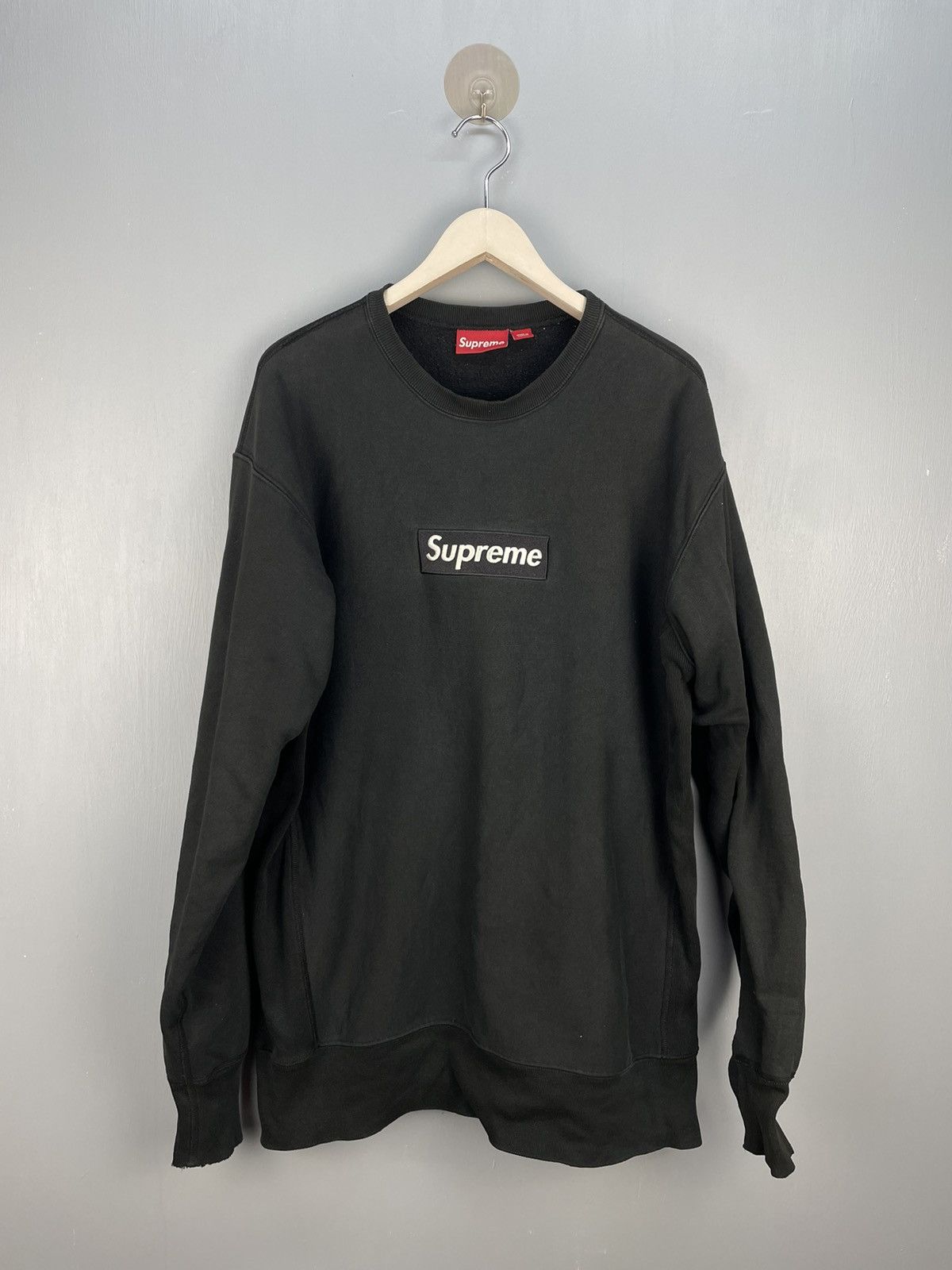 Supreme Vintage 2001 Supreme box logo sweatshirt | Grailed