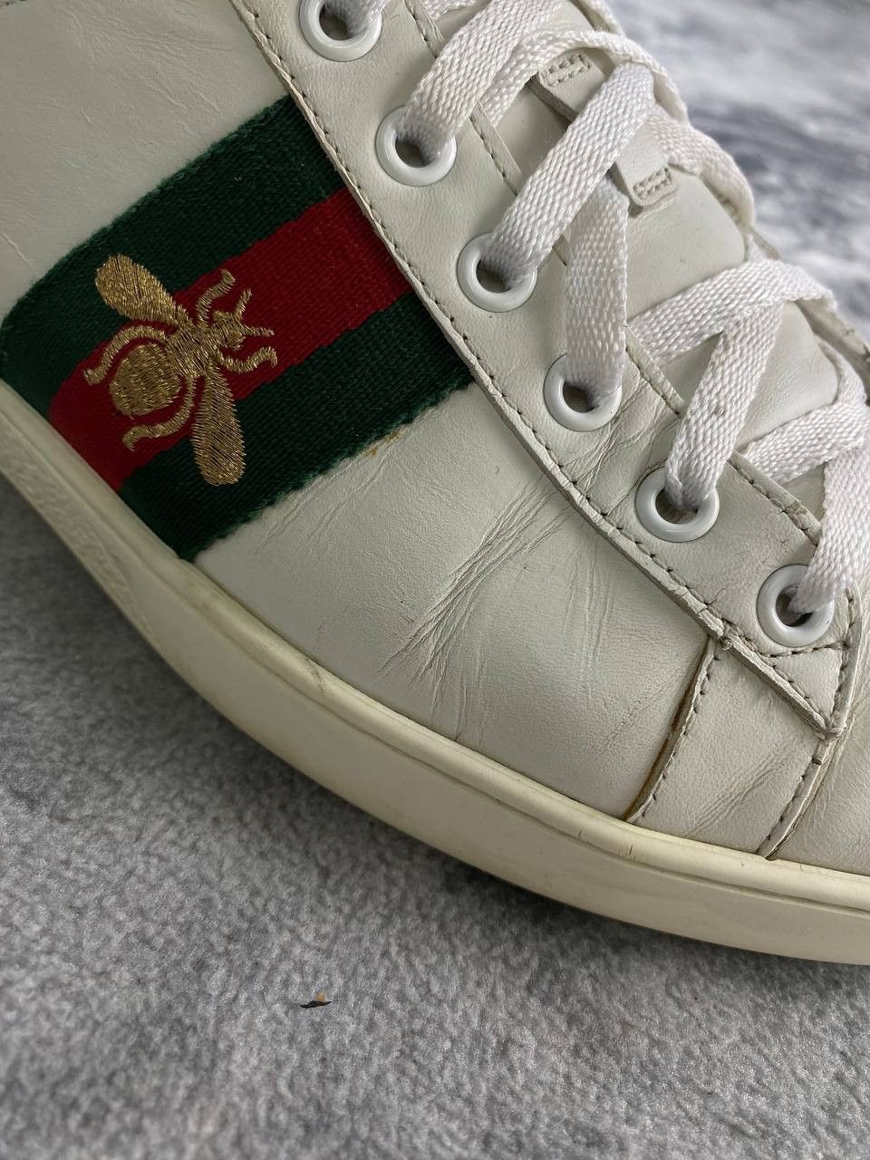 Gucci Gucci Ace Embroidered Bee Low-Top Sneakers Women Size 39 Size US 9 / IT 39 - 6 Thumbnail