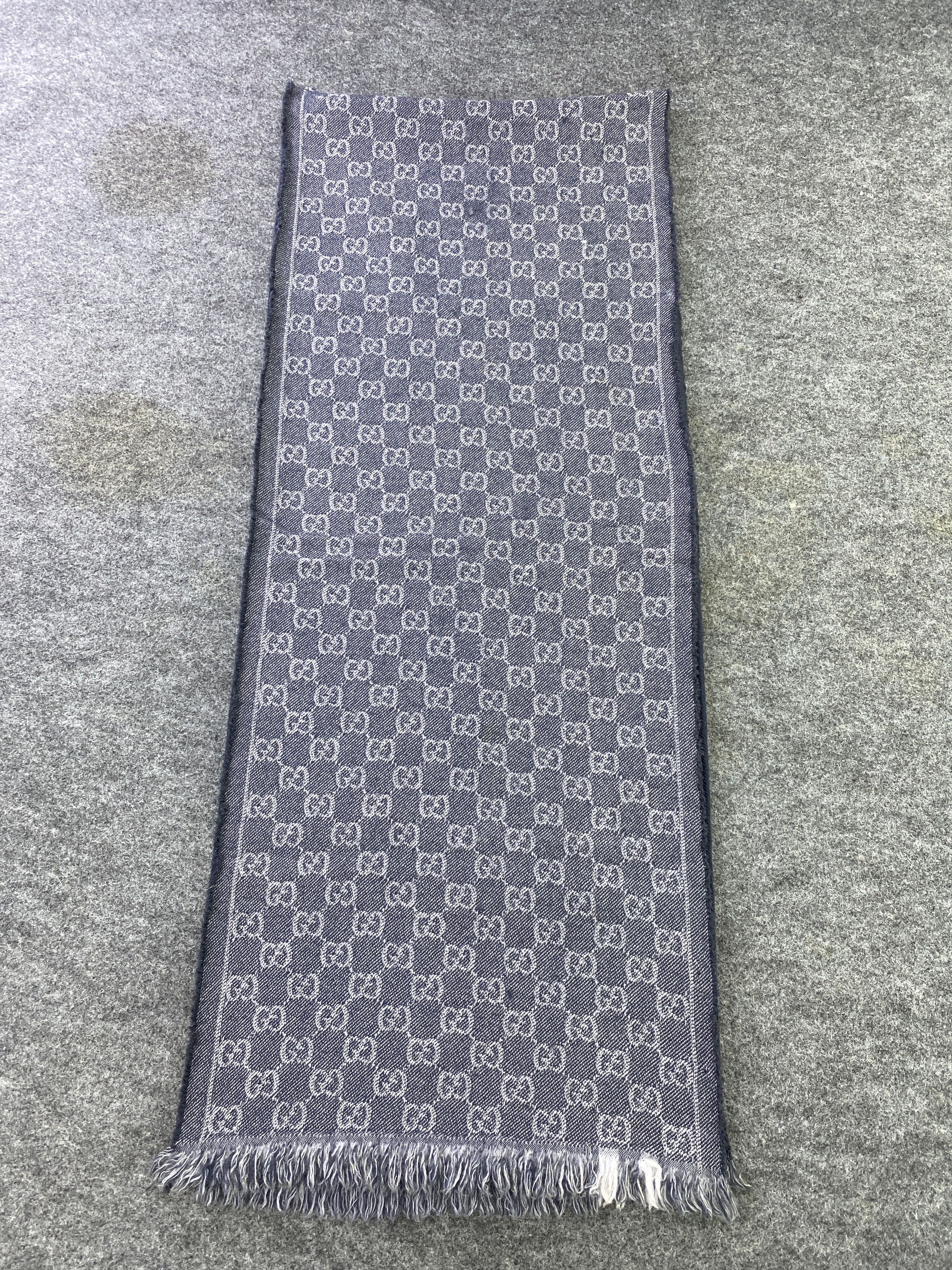 Gucci Gucci Scarf / Muffler / Neckwear -T510 Size ONE SIZE - 3 Thumbnail
