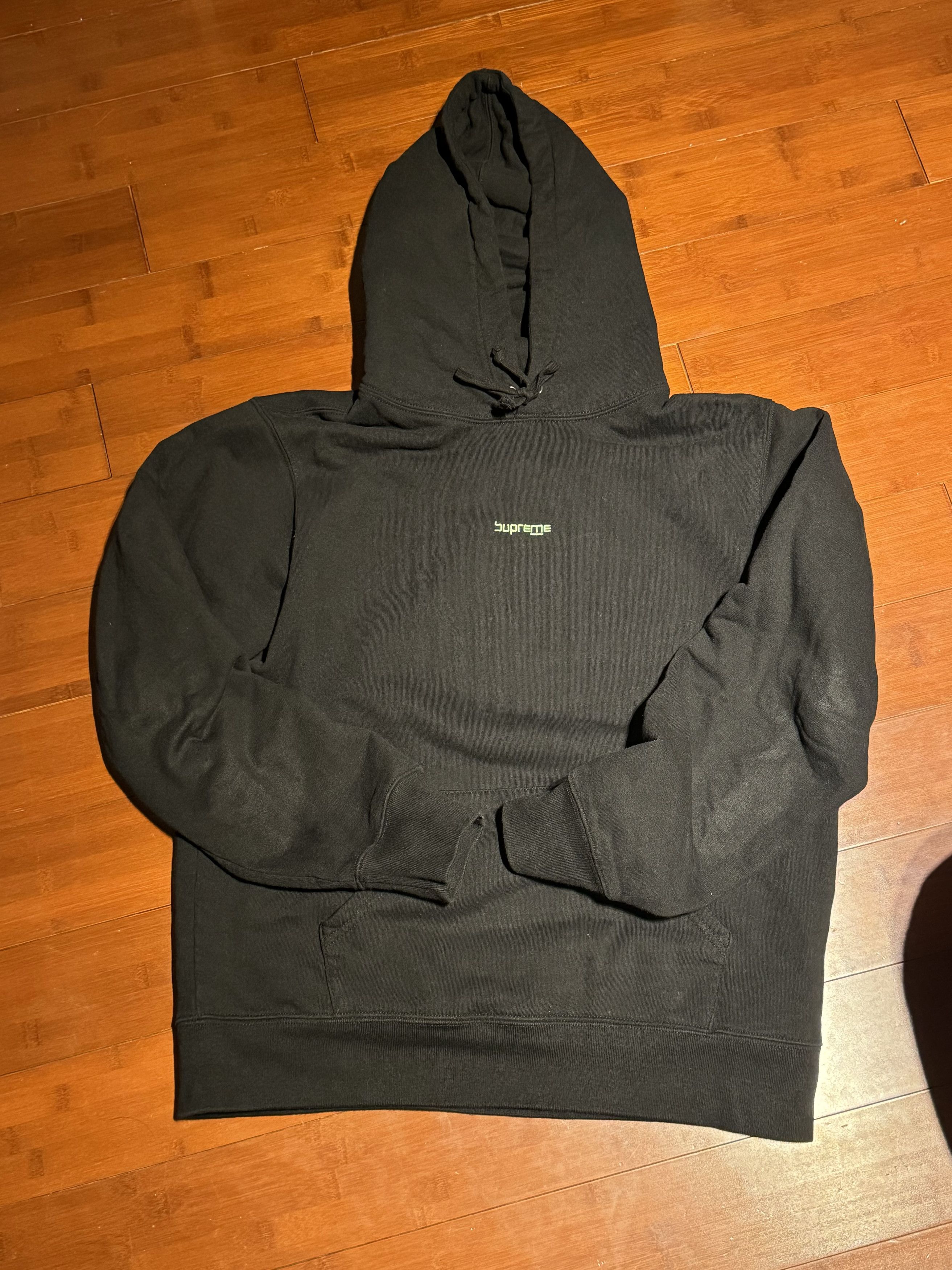 Black Supreme hotsell hoodie size M