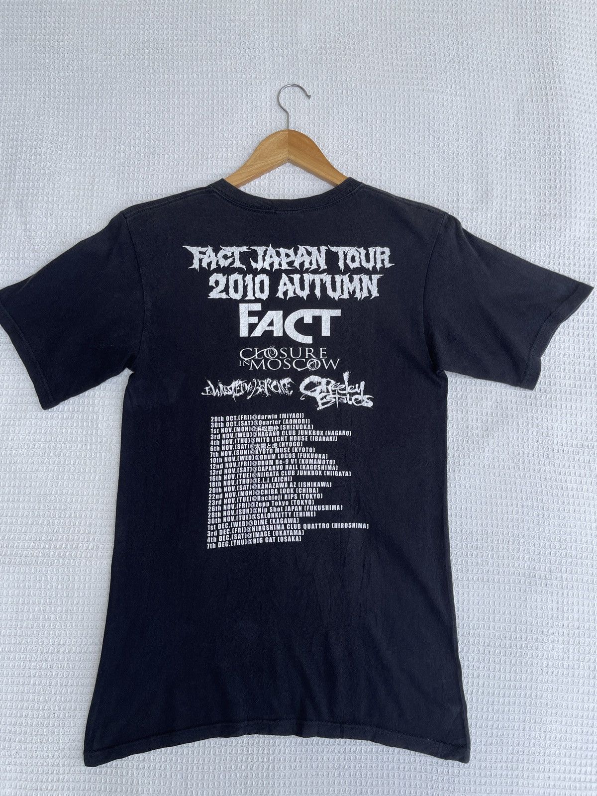 Band Tees Rare🔥Vintage y2k FACT JAPAN TOUR 2010 Autumn Tee Size US S / EU 44-46 / 1 - 8 Thumbnail