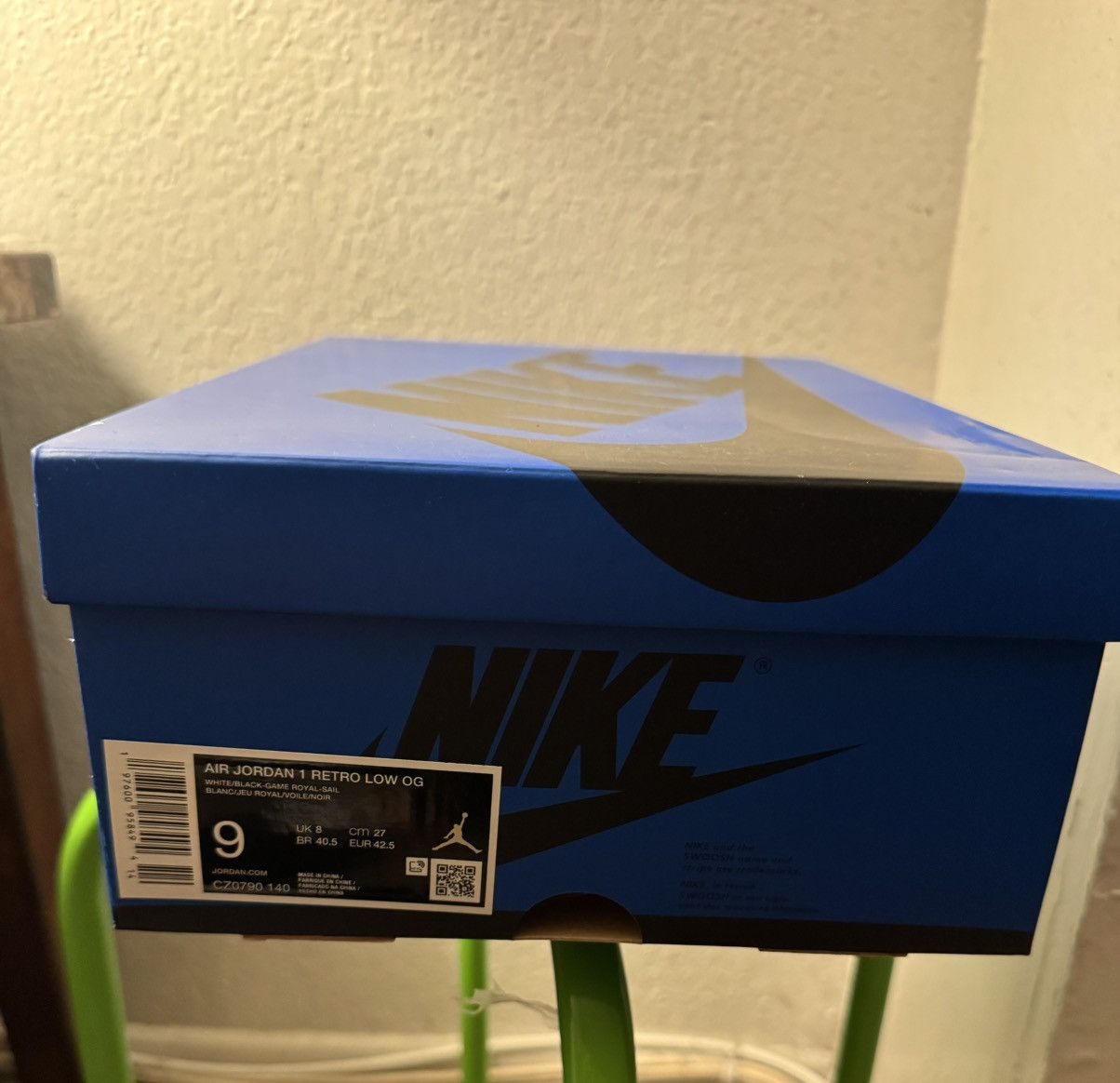 Jordan Brand Air Jordan 1 Retro Low OG ‘Game Royal’ Size 9 Size US 9 / EU 42 - 10 Thumbnail
