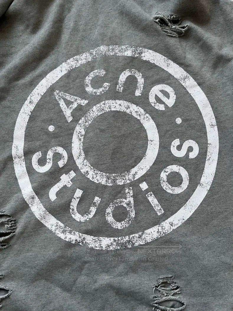 Acne Studios Acne Studios Distressed Patch Logo Zip-Up Hoodie - Moss Gr Size US XXS / EU 40 - 3 Thumbnail