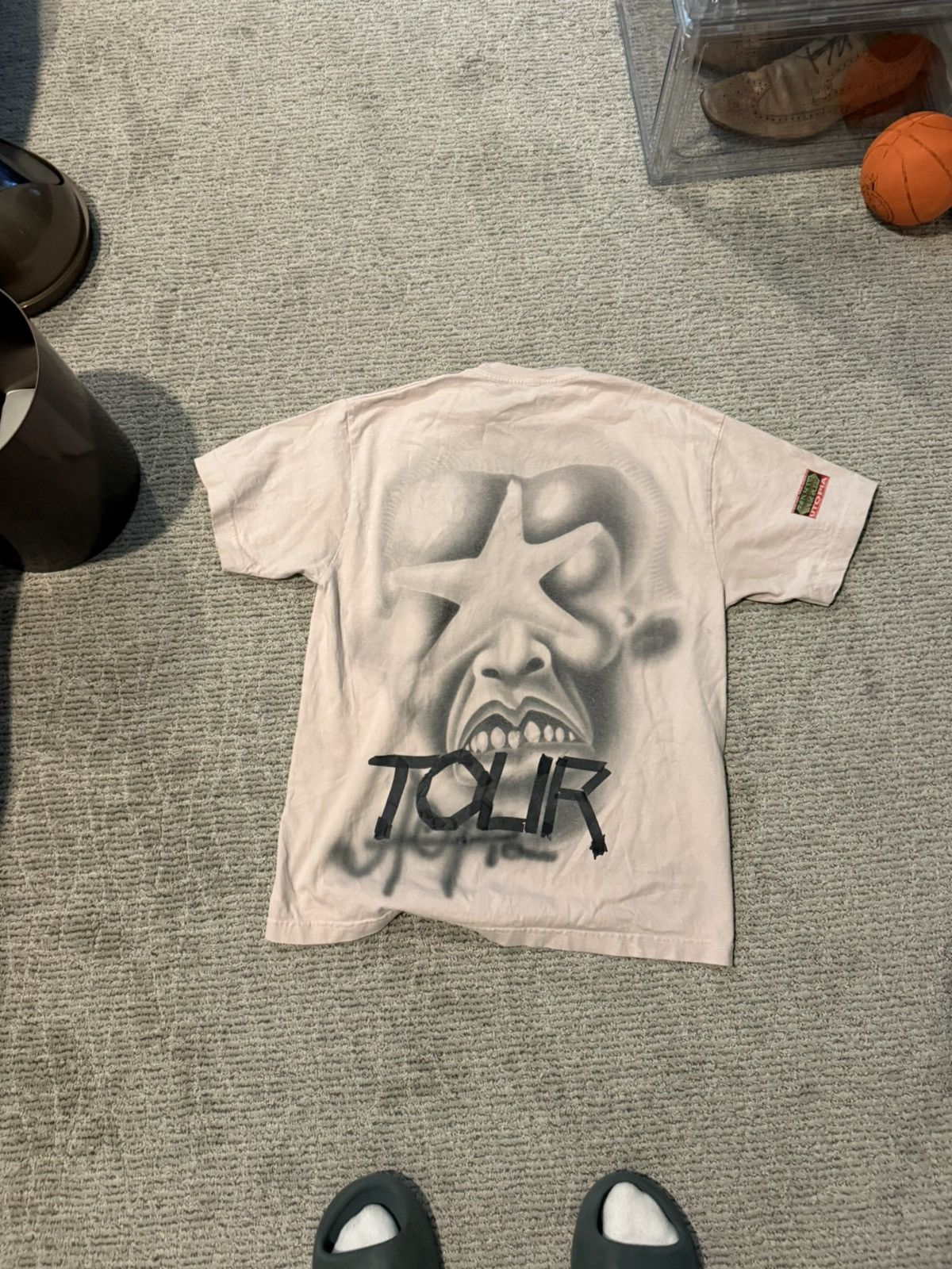 Travis Scott Travis Scott Utopia Tour Merch Pink Tee Size Medium Size US M / EU 48-50 / 2 - 2 Thumbnail