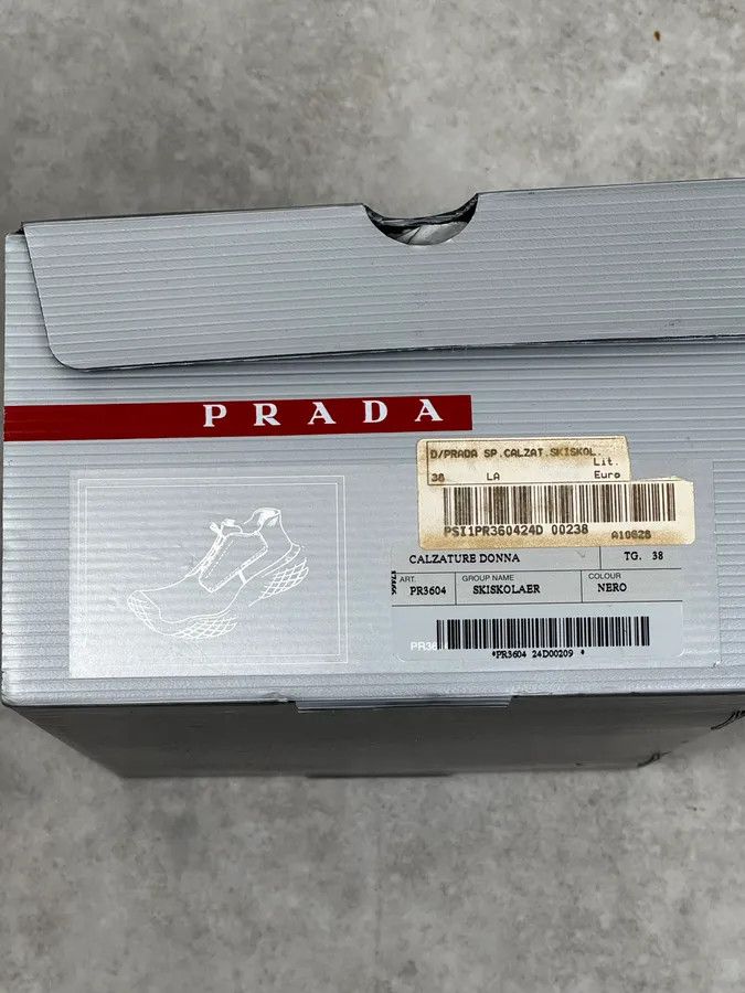 Prada FW1999 Prada Vibram Black Leather Shoes Size US 8.5 / IT 38.5 - 8 Thumbnail