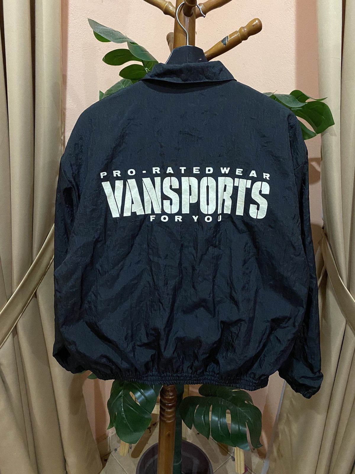 Van Vintage Vansports Varsity Jacket with Eagle Crest Size US M / EU 48-50 / 2 - 1 Thumbnail