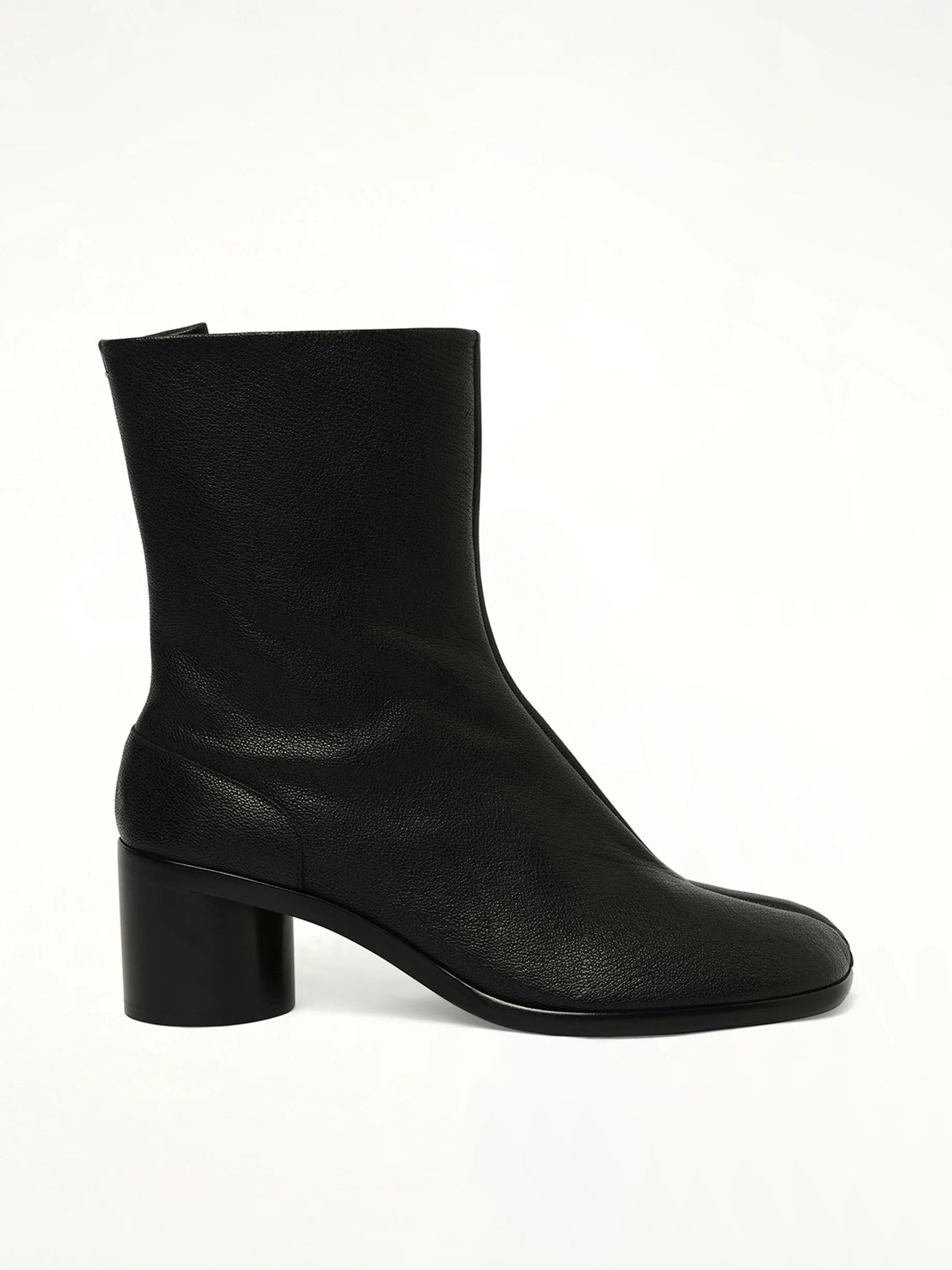 Maison Margiela o1w1db11225 Tabi Ankle Boots in Black Size US 7 / IT 37 - 1 Thumbnail