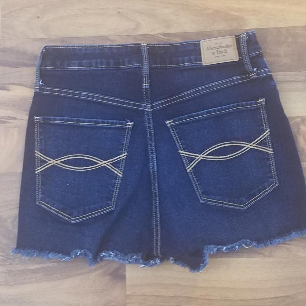 Abercrombie & Fitch Abercrombie & Fitch Shorts Size 2 Waist 26 Size 26" / US 2 / IT 38 - 3 Thumbnail